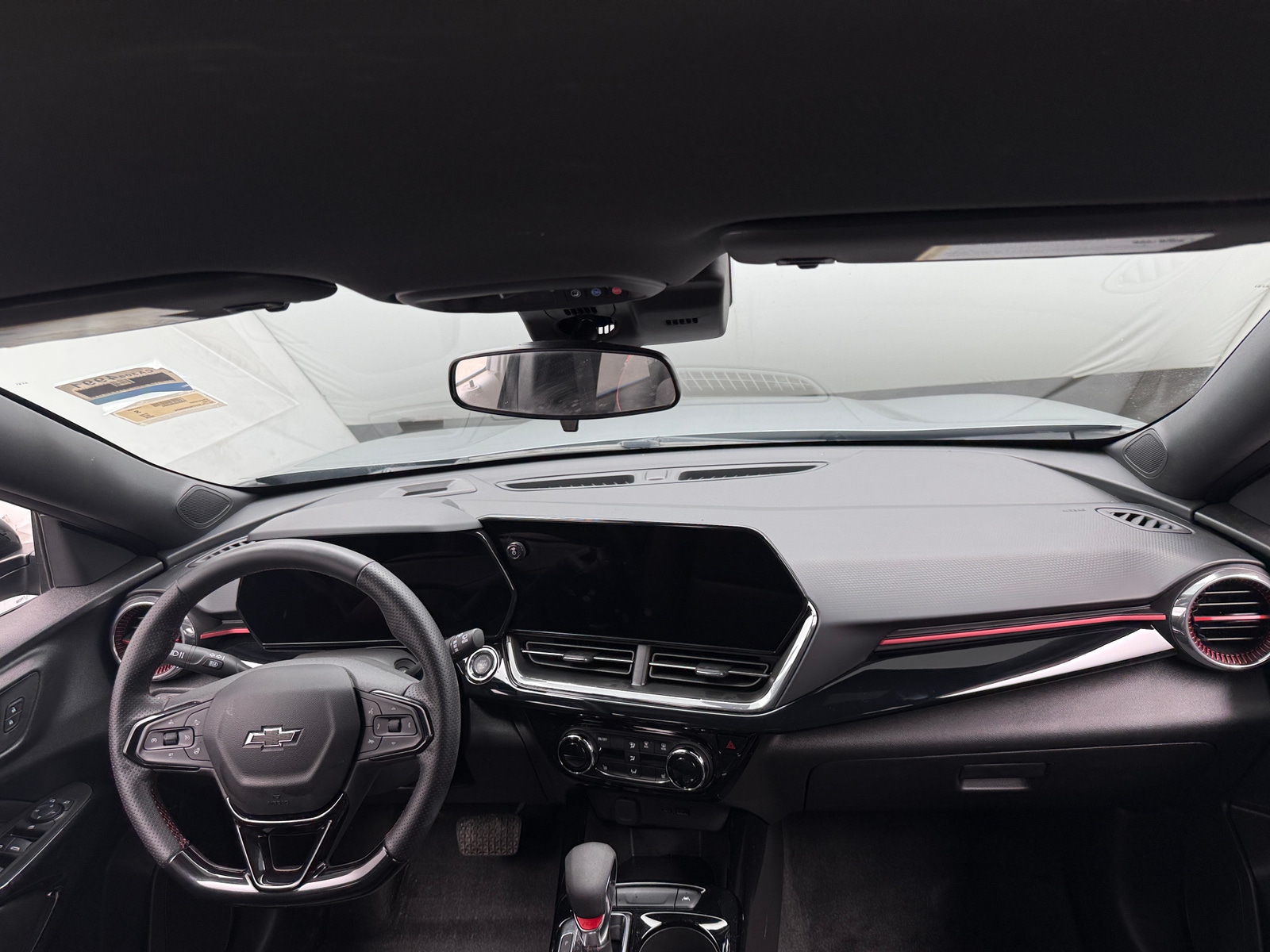 Thumbnail: 2025 Chevrolet Trax - 2