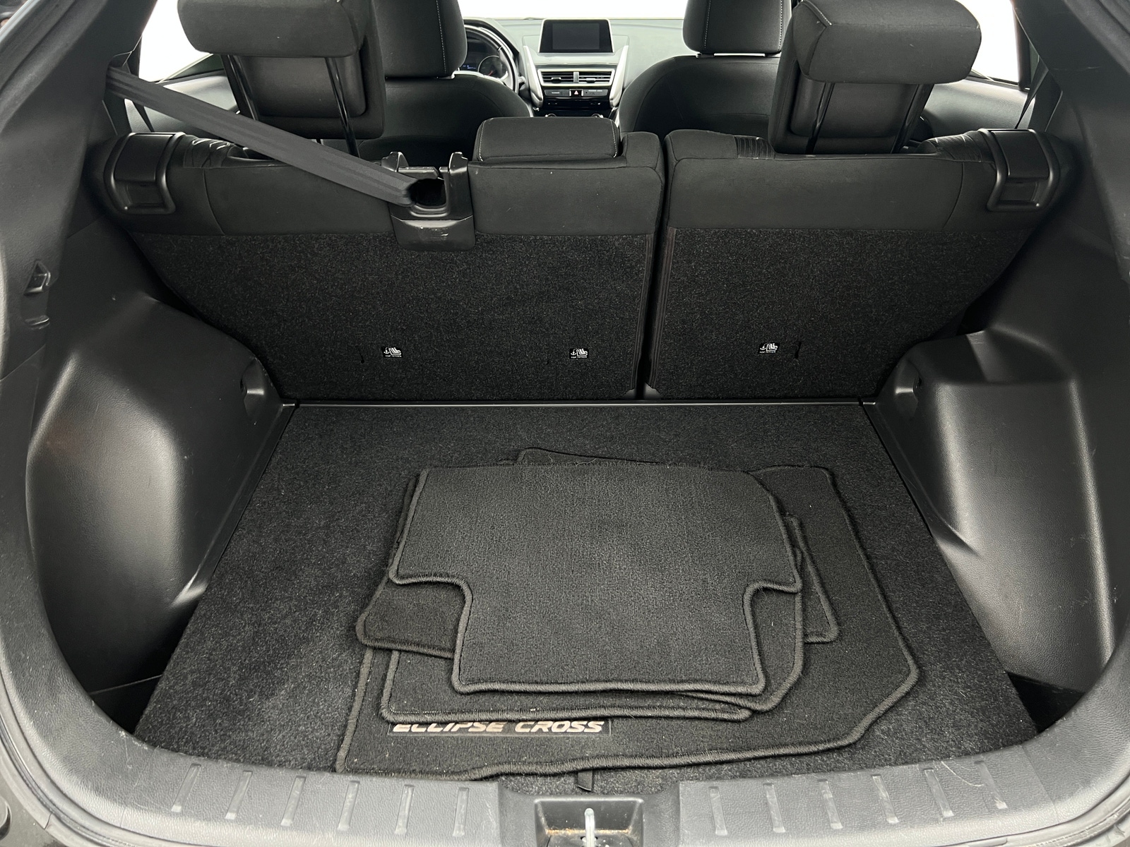 Thumbnail: 2019 Mitsubishi Eclipse Cross - 7