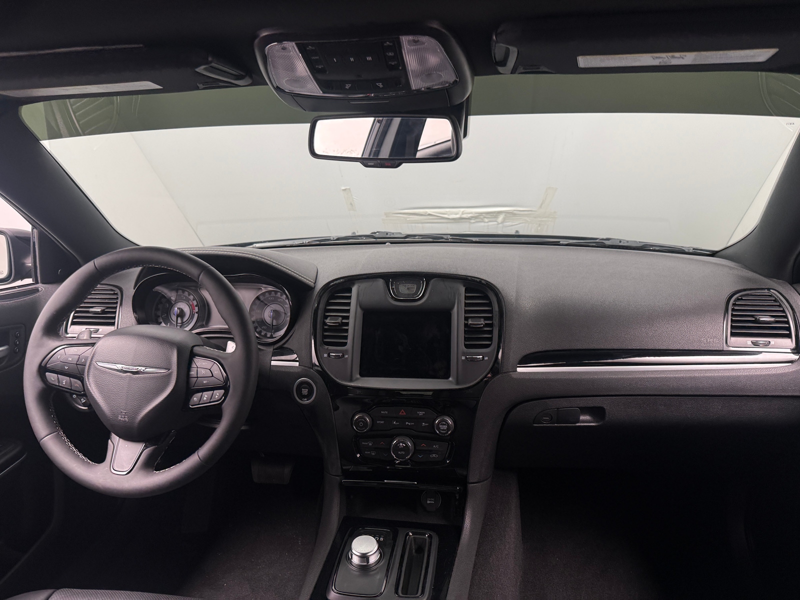 Thumbnail: 2023 Chrysler 300 - 2