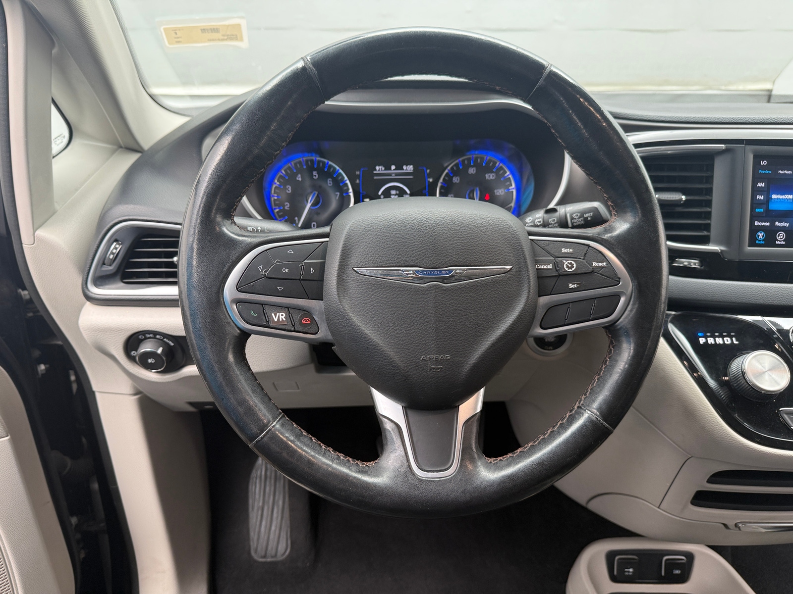 Thumbnail: 2020 Chrysler Pacifica - 4