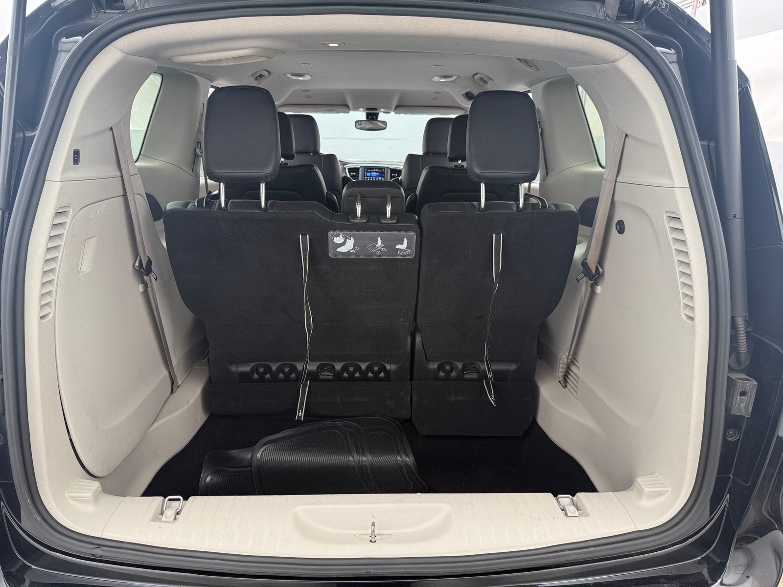 Thumbnail: 2020 Chrysler Pacifica - 6