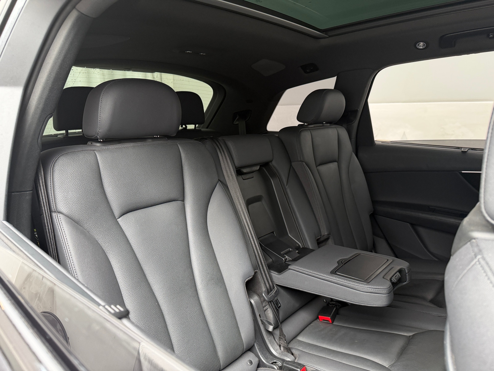 Thumbnail: 2021 Audi Q7 - 6
