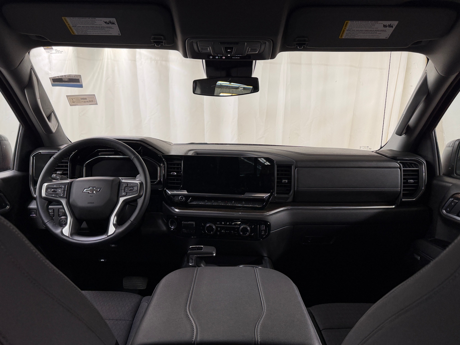 Thumbnail: 2025 Chevrolet Silverado 1500 - 3