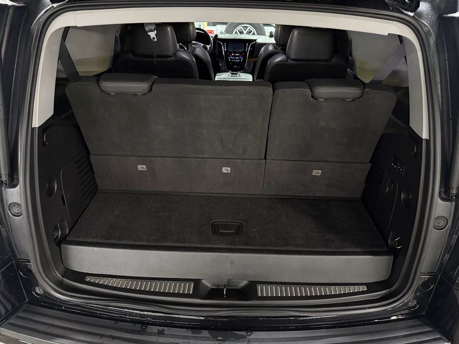 Thumbnail: 2017 Cadillac Escalade - 6