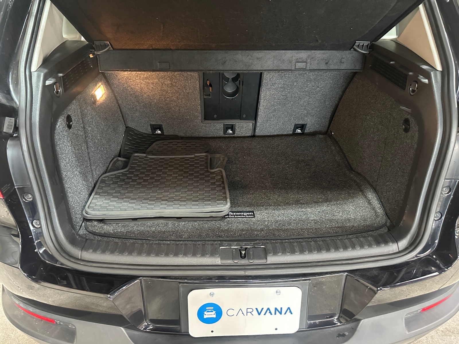 Thumbnail: 2018 Volkswagen Tiguan - 7