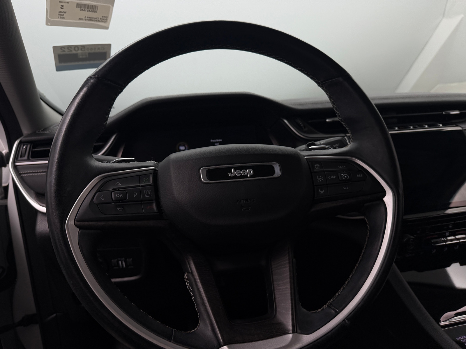 Thumbnail: 2021 Jeep Grand Cherokee L - 4