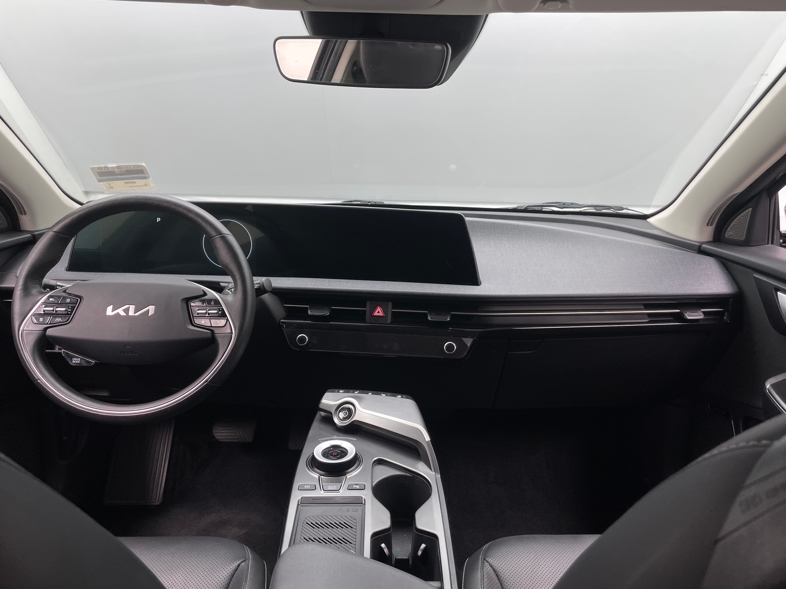 Thumbnail: 2024 Kia EV6 - 2