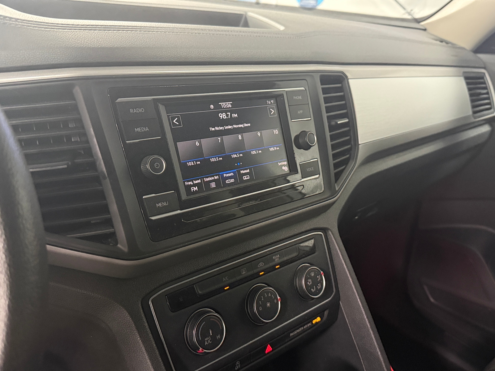 Thumbnail: 2021 Volkswagen Atlas - 4
