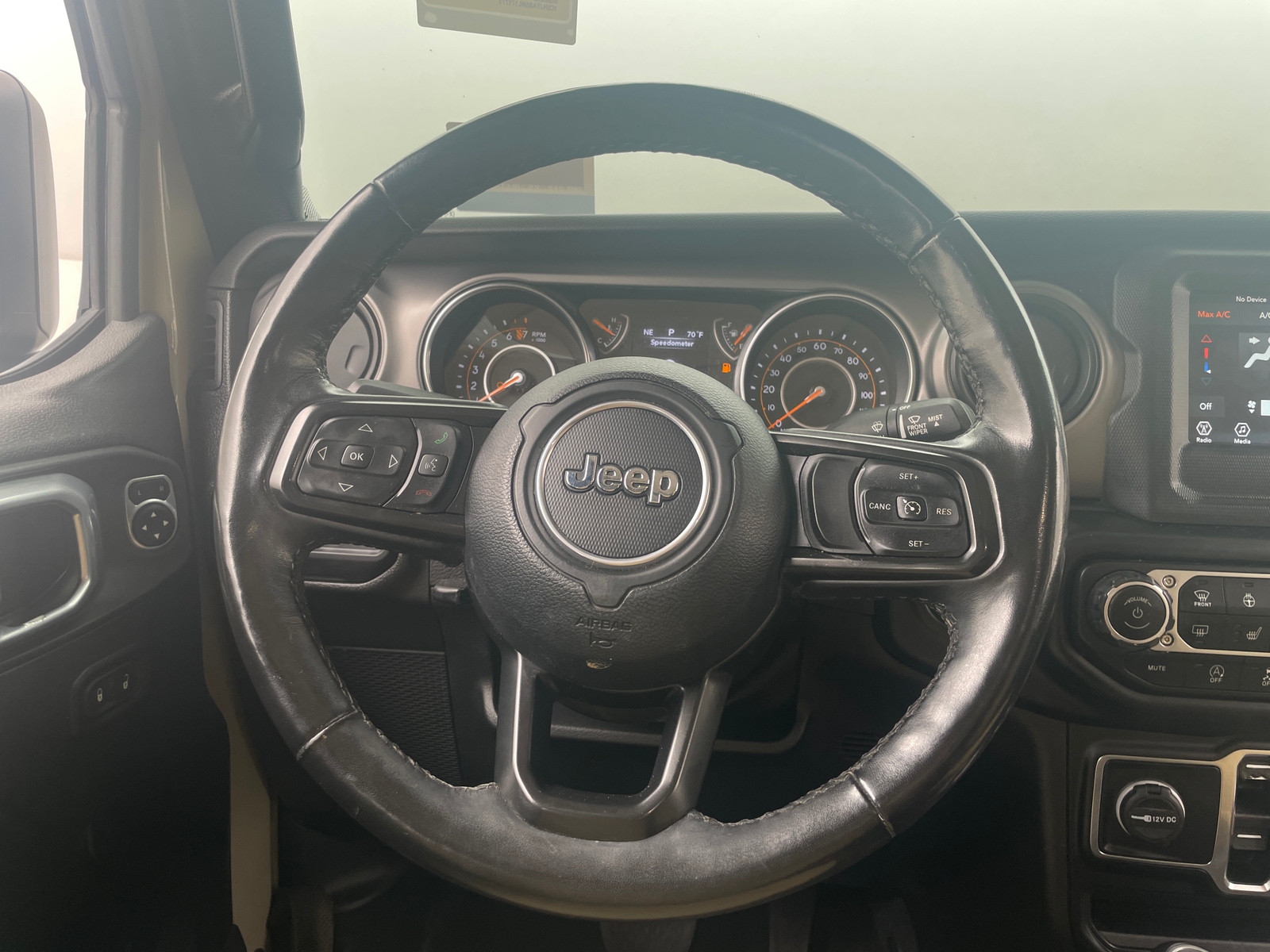 Thumbnail: 2022 Jeep Gladiator - 5