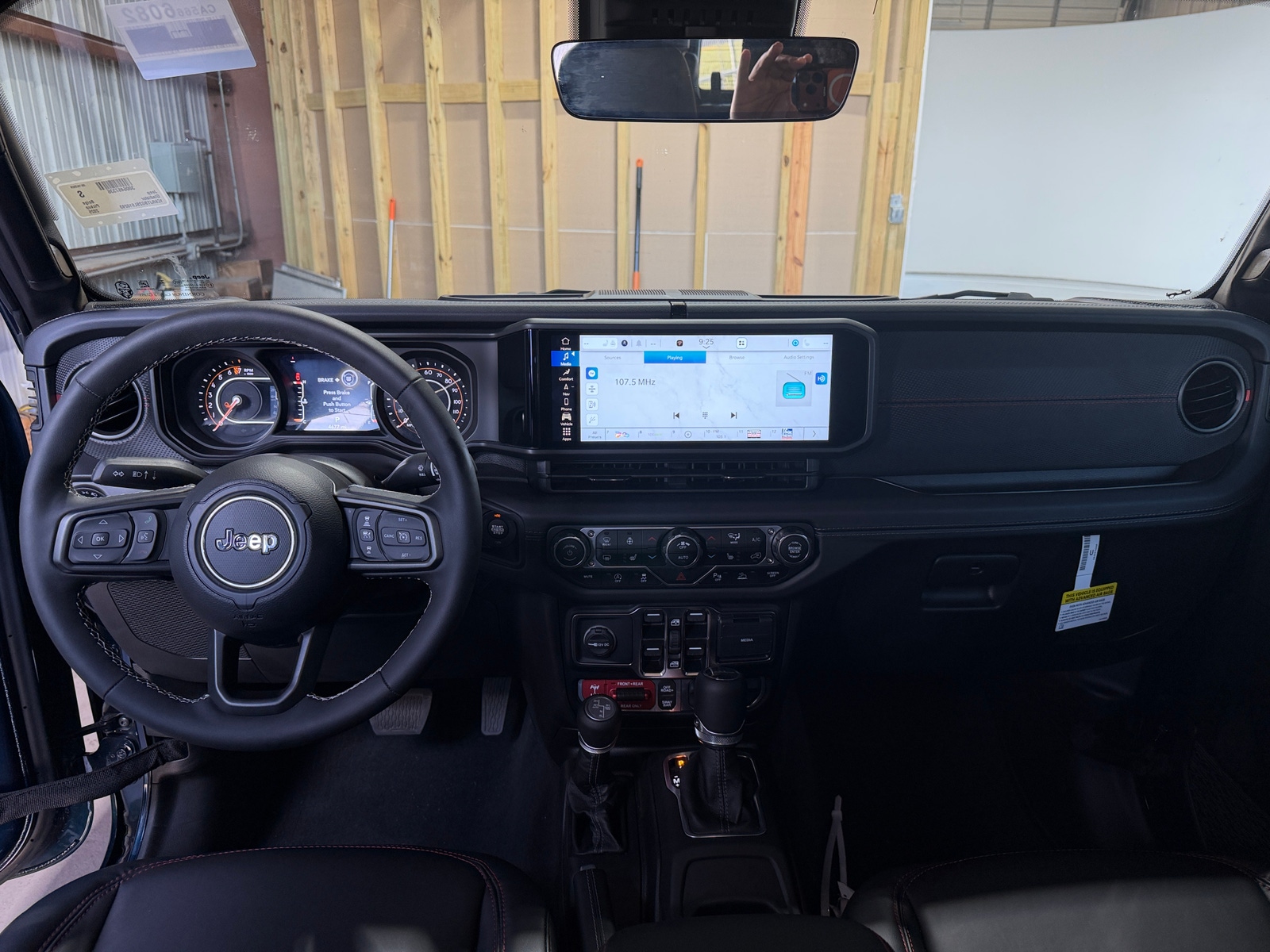 Thumbnail: 2025 Jeep Gladiator - 2