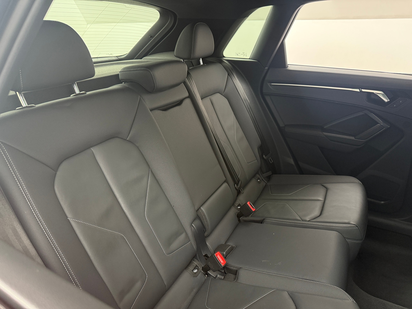 Thumbnail: 2024 Audi Q3 - 6