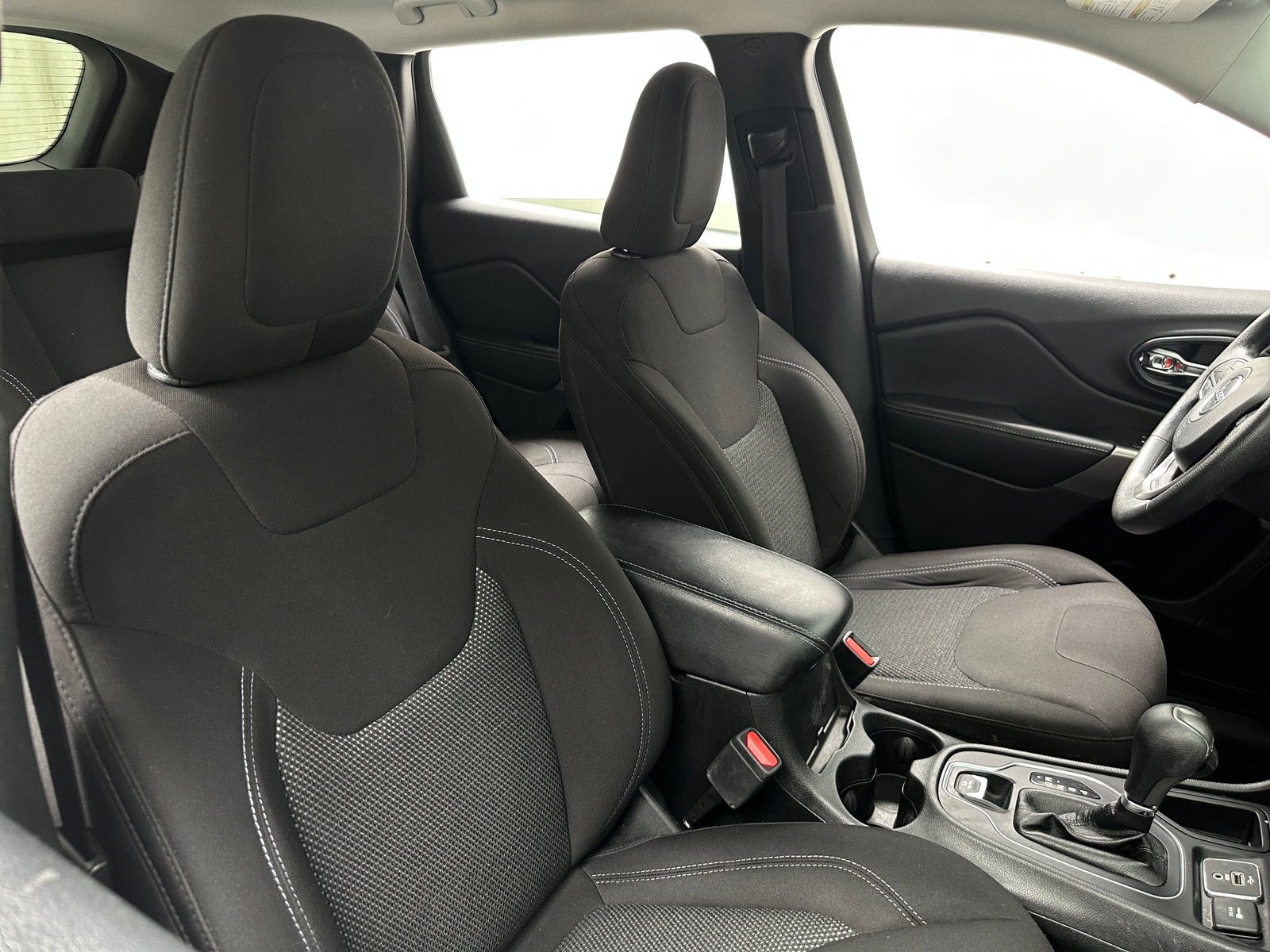 Thumbnail: 2019 Jeep Cherokee - 2