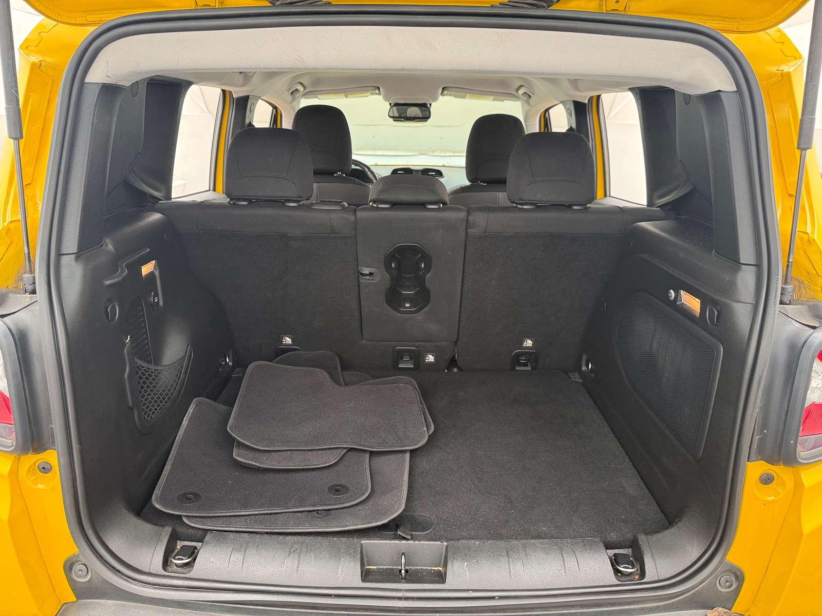 Thumbnail: 2017 Jeep Renegade - 7