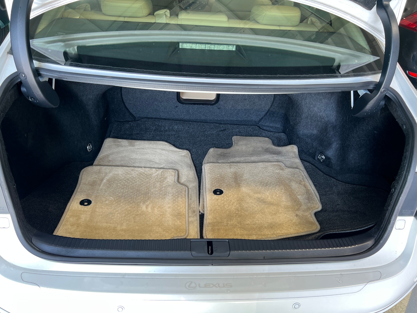 Thumbnail: 2014 Lexus ES - 6