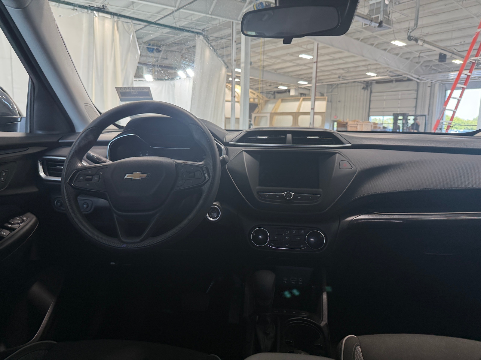 Thumbnail: 2021 Chevrolet TrailBlazer - 3