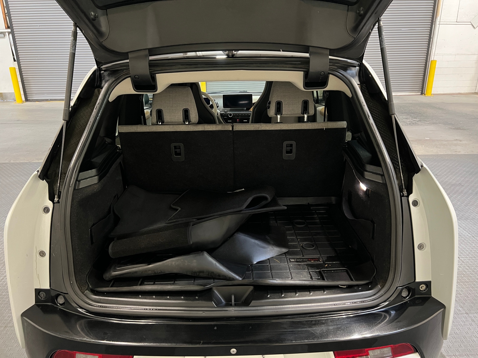 Thumbnail: 2017 BMW i3 - 7