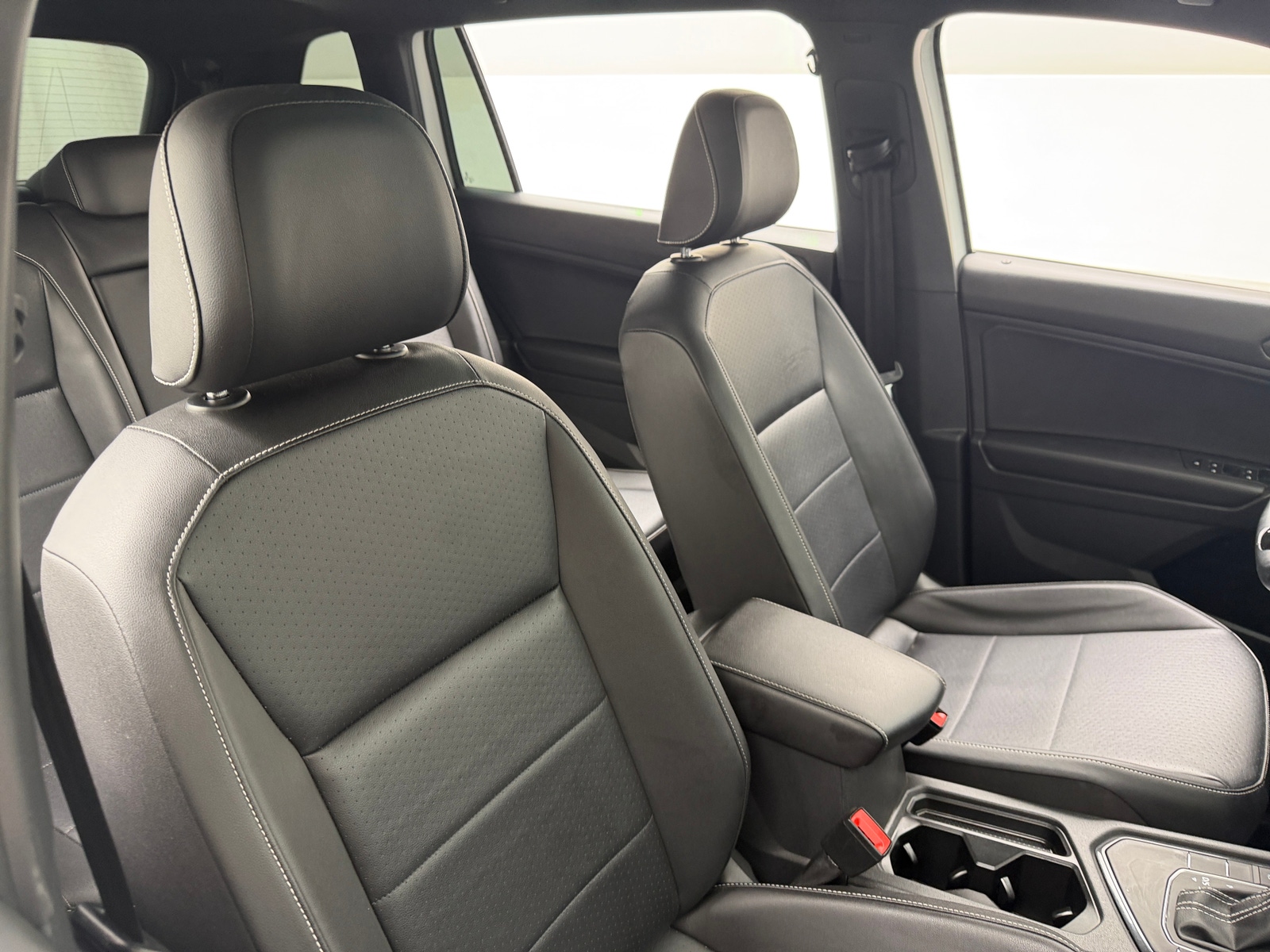 Thumbnail: 2021 Volkswagen Tiguan - 2