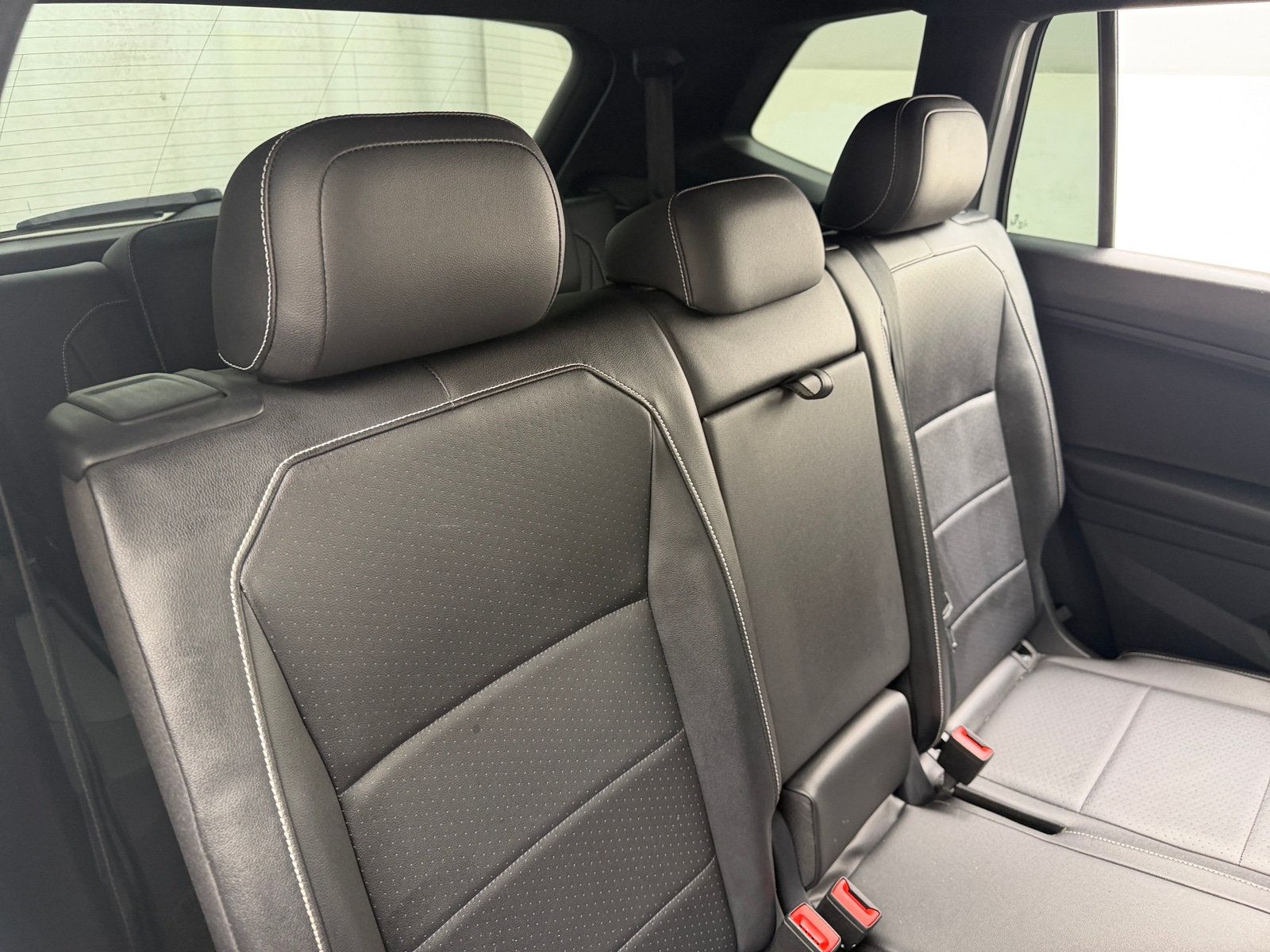 Thumbnail: 2021 Volkswagen Tiguan - 6