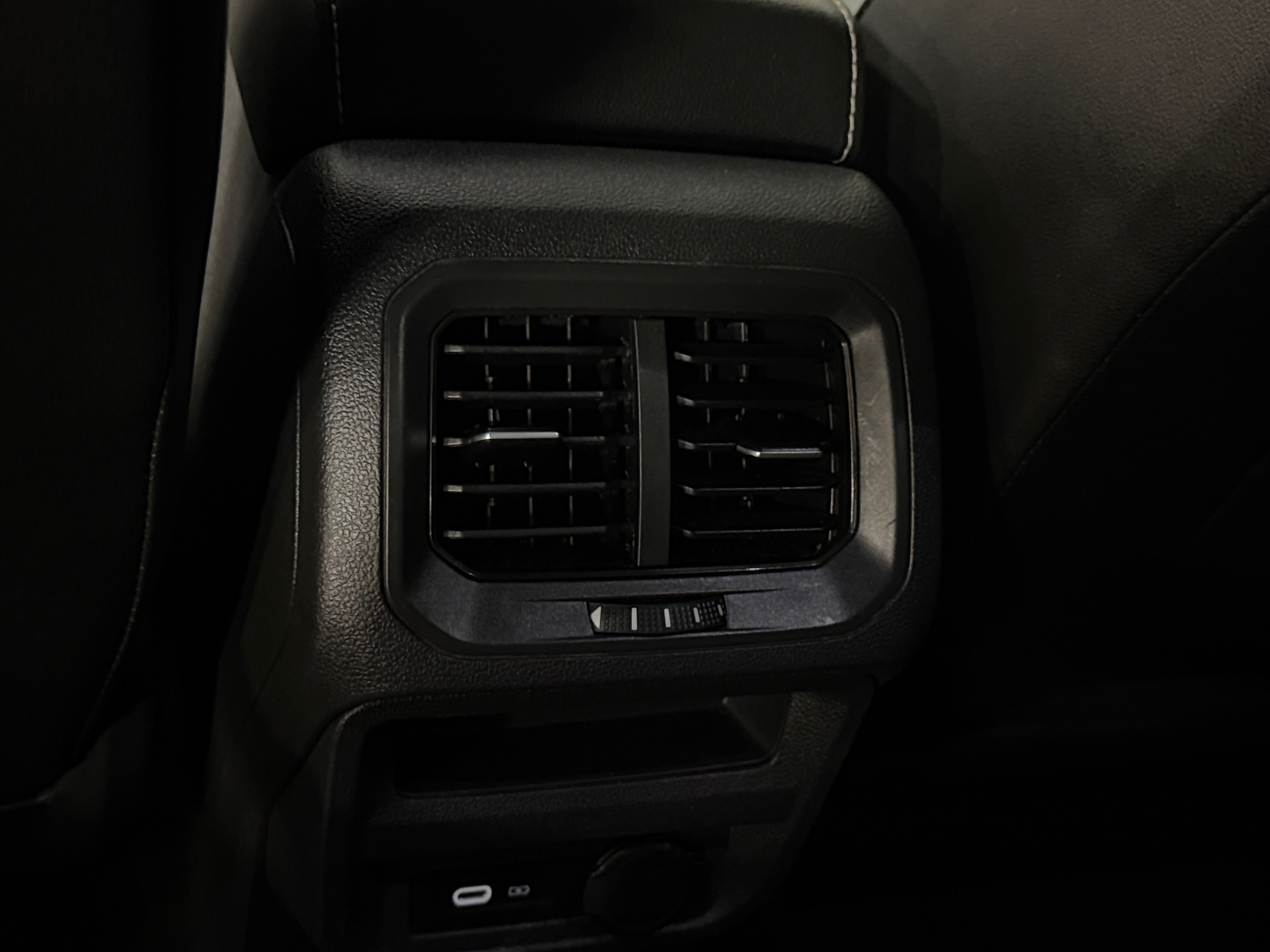 2021 Volkswagen Tiguan SE R-LINE BLACK