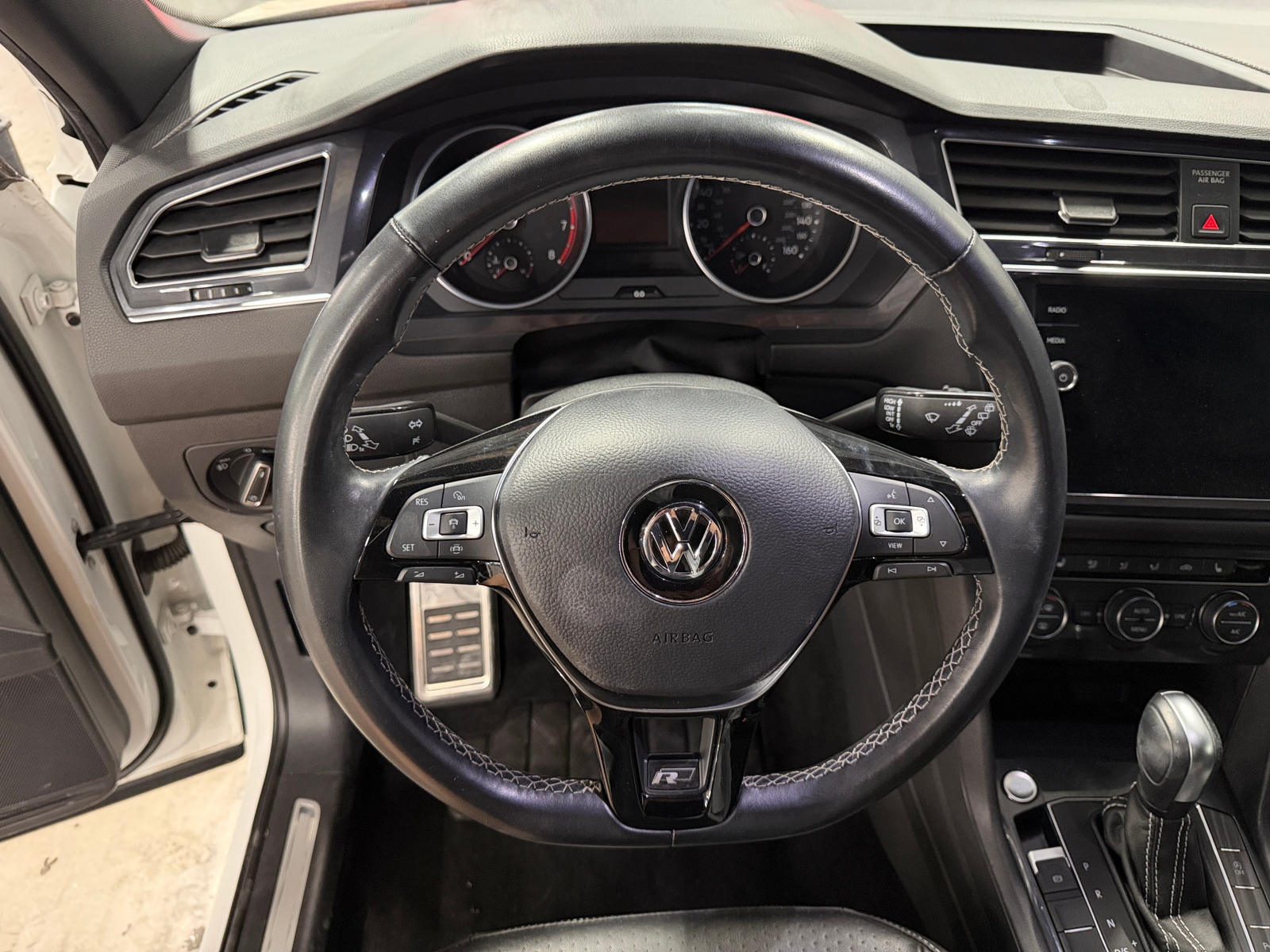 Thumbnail: 2021 Volkswagen Tiguan - 5