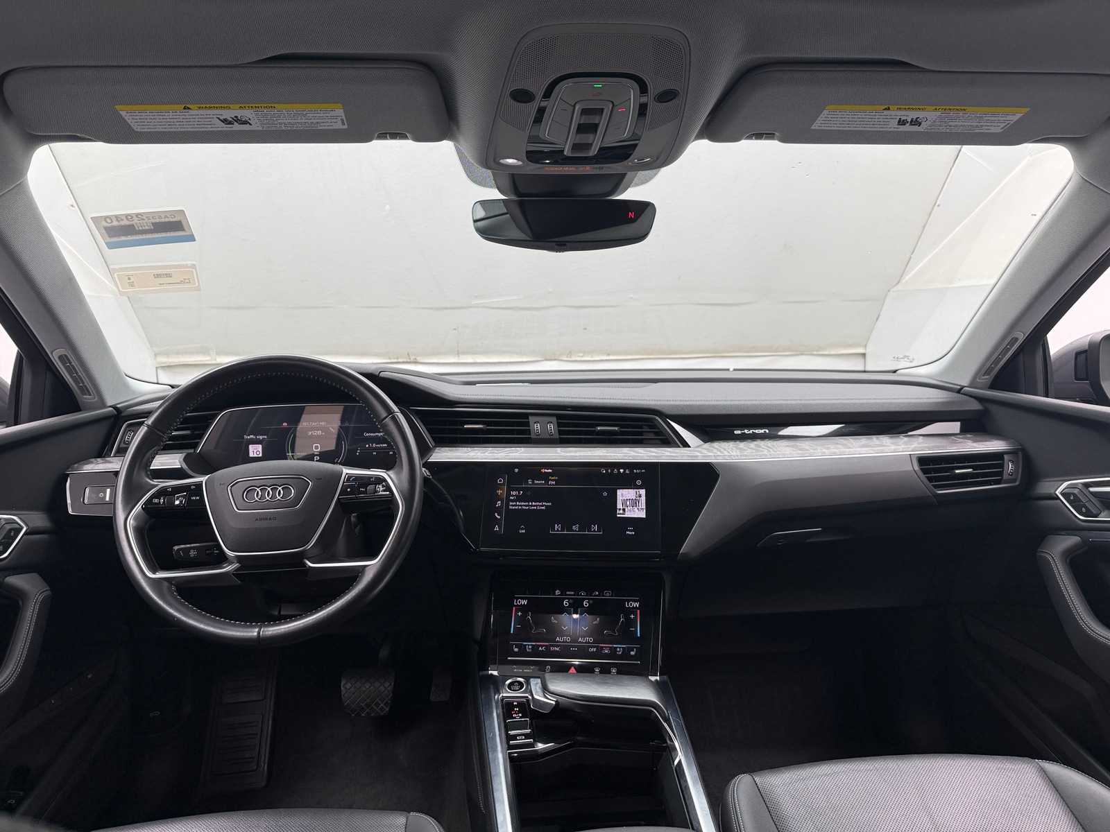 Thumbnail: 2021 Audi e-tron - 2
