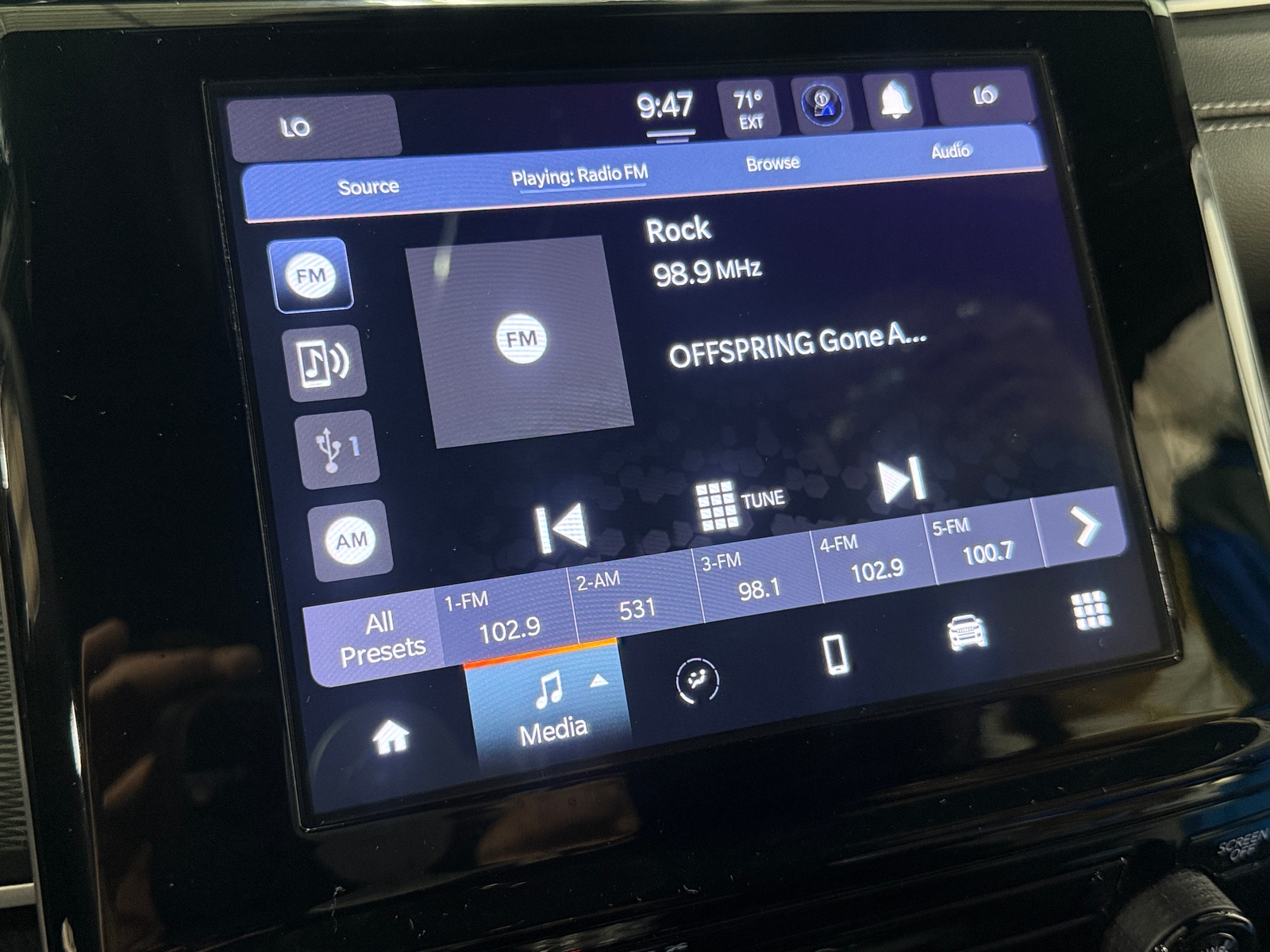 Thumbnail: 2024 Jeep Grand Cherokee L - 4