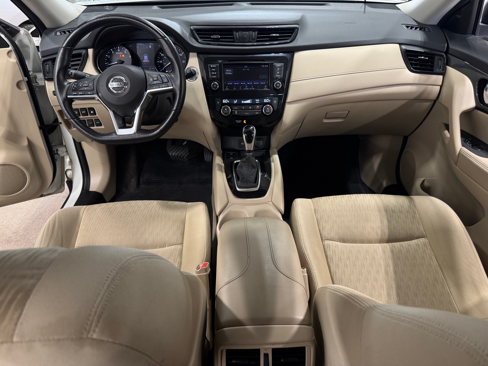 Thumbnail: 2020 Nissan Rogue - 3