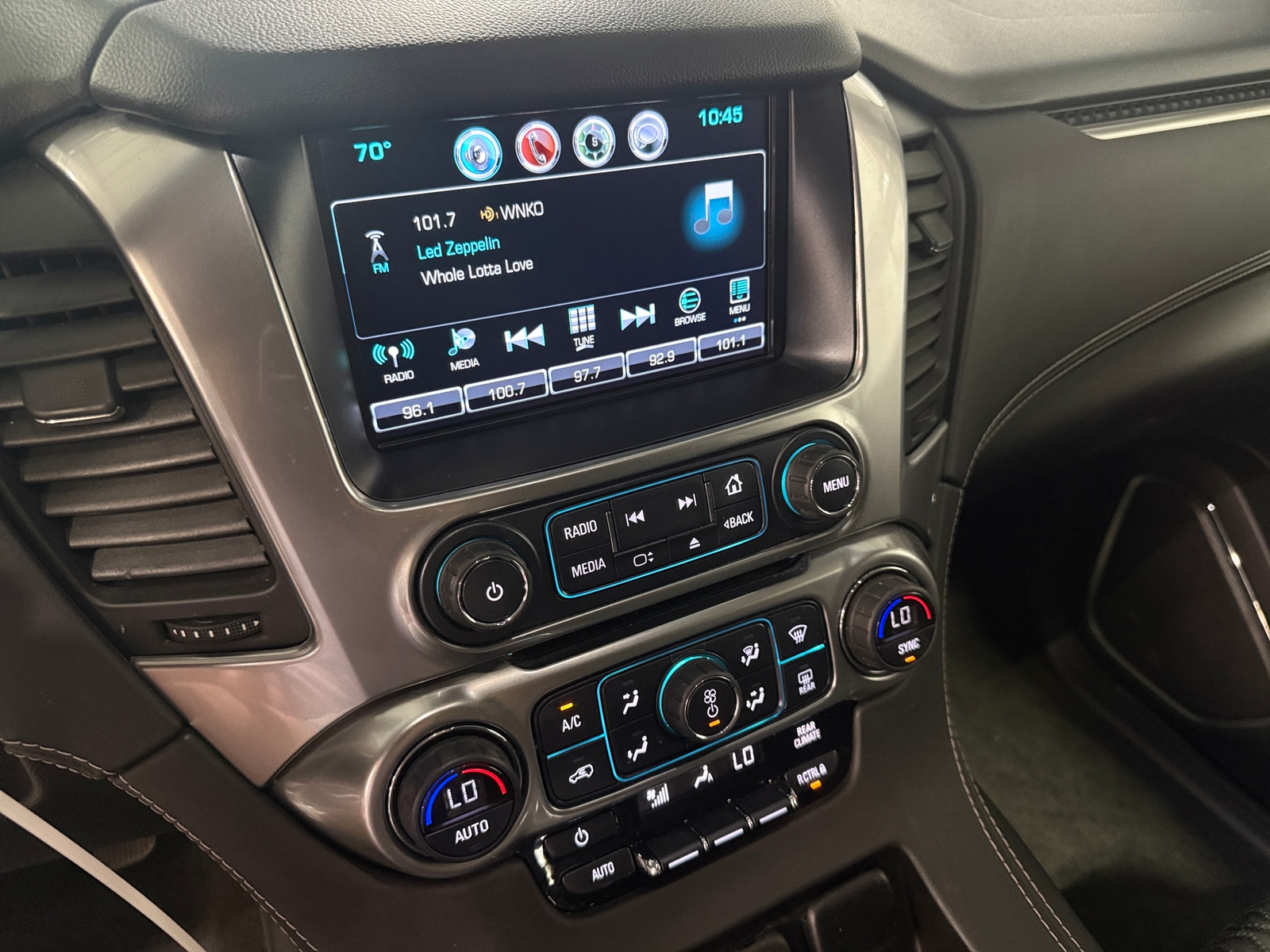 Thumbnail: 2017 Chevrolet Tahoe - 4