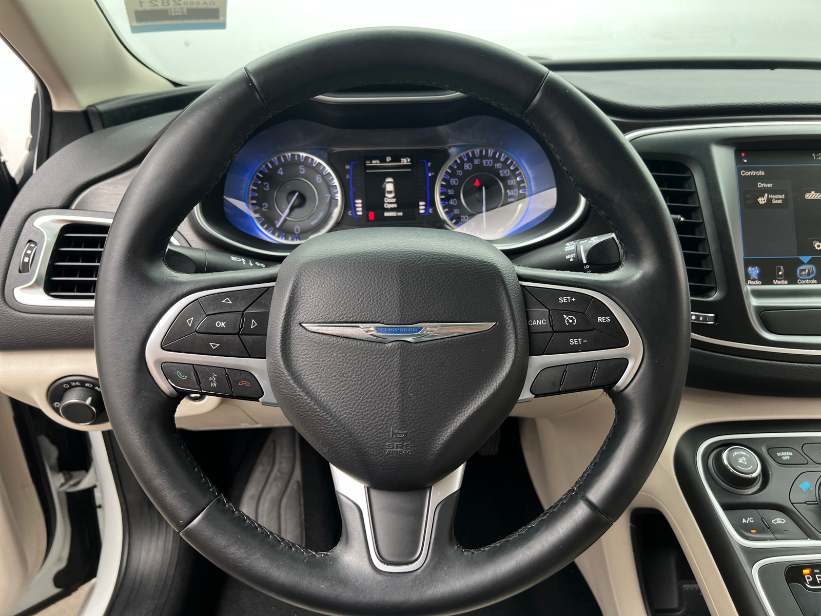 Thumbnail: 2017 Chrysler 200 - 4