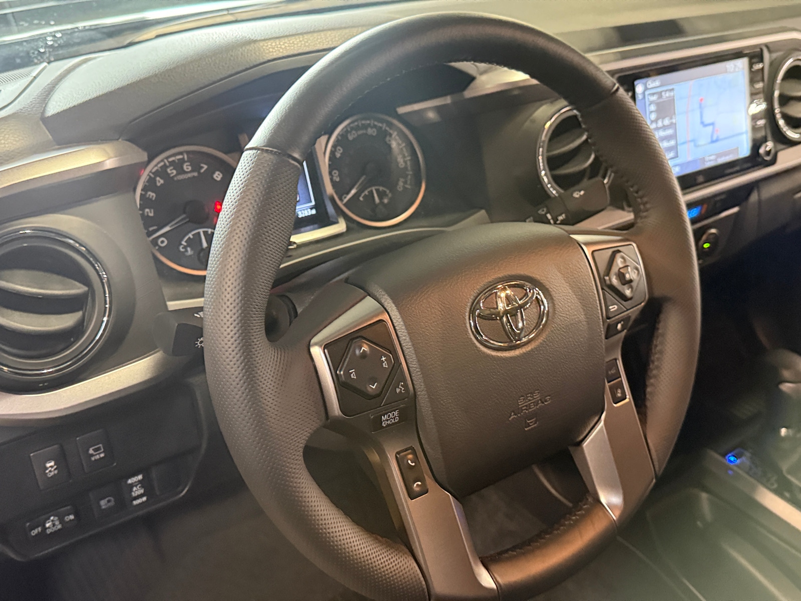 Thumbnail: 2023 Toyota Tacoma - 4