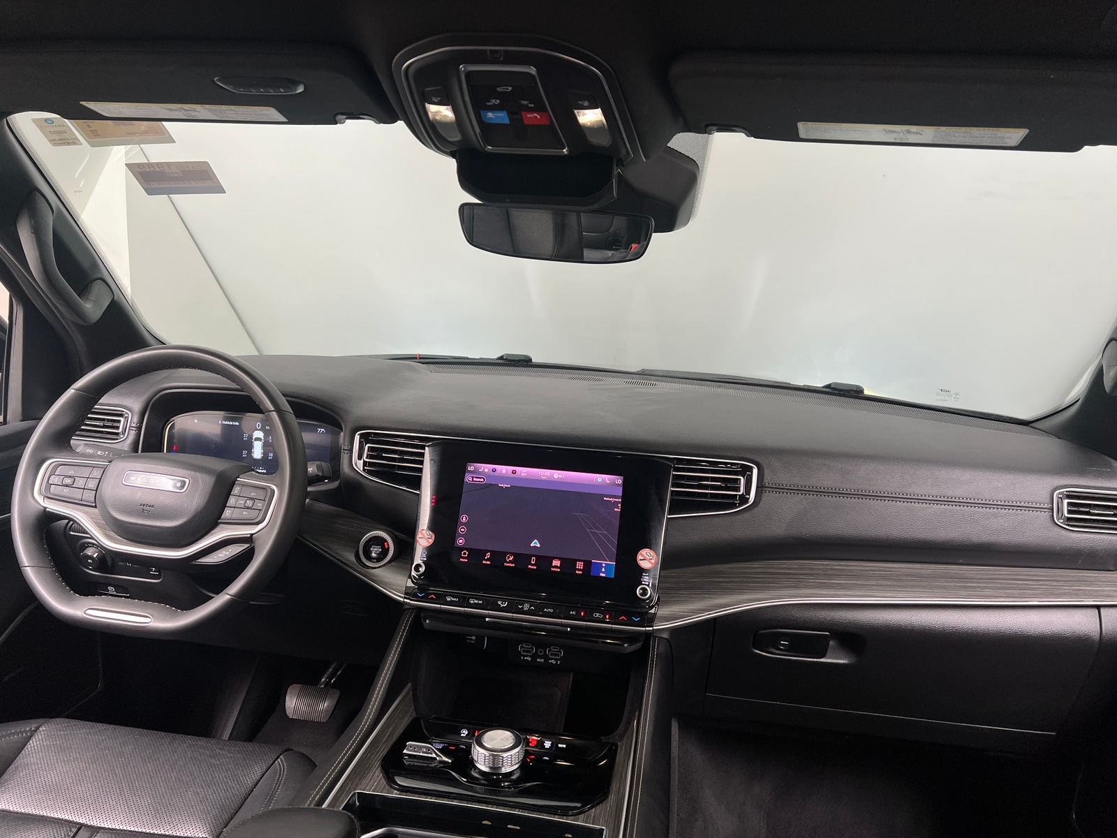 Thumbnail: 2024 Jeep Wagoneer - 2