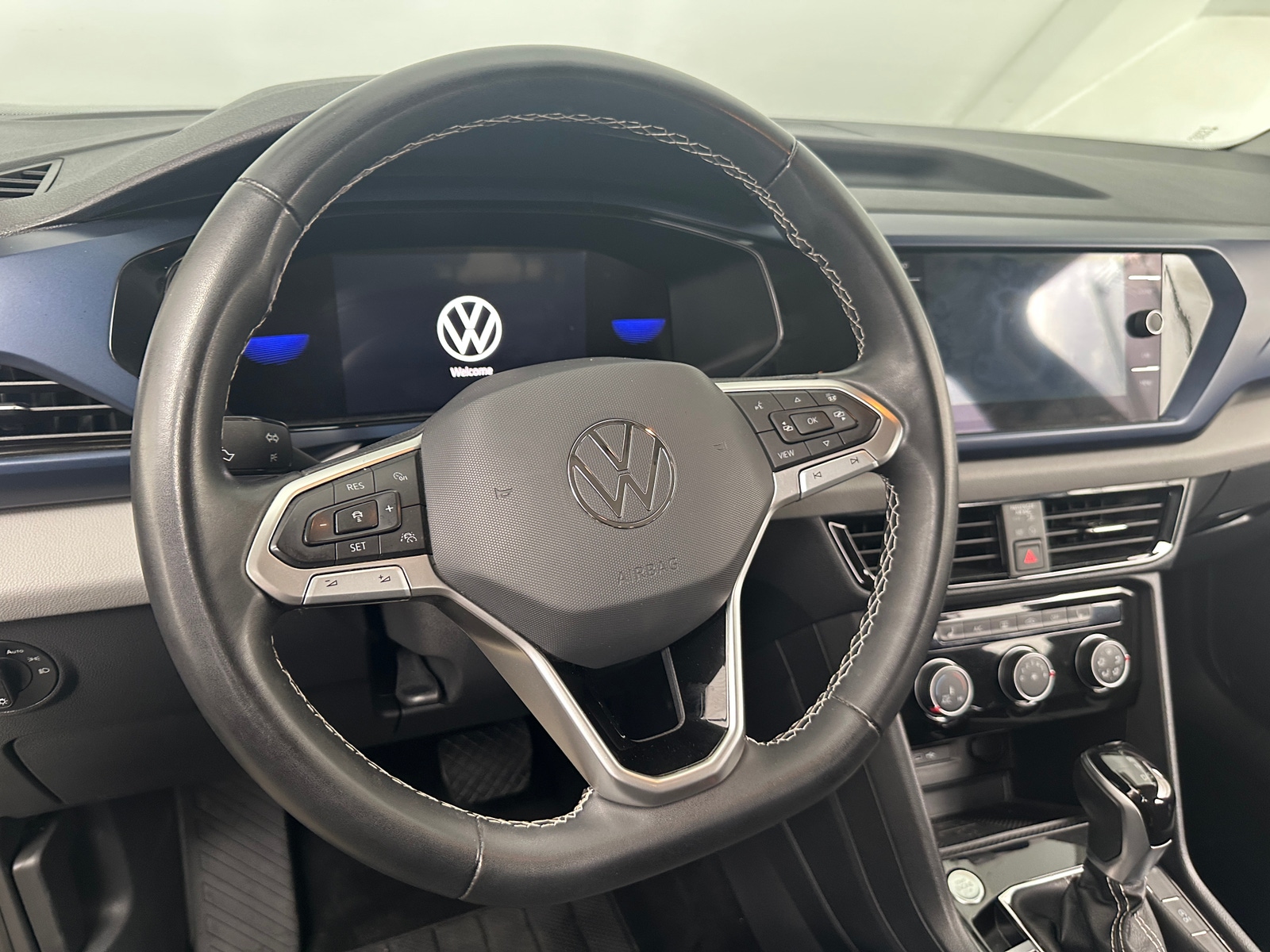 Thumbnail: 2023 Volkswagen Taos - 5