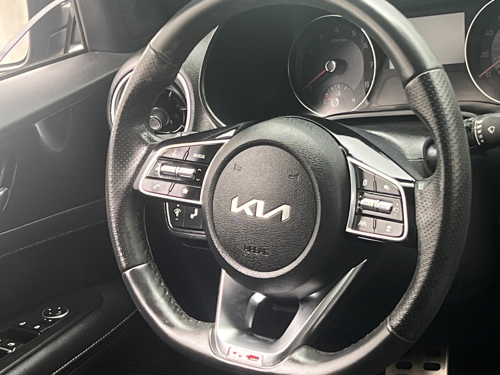 Thumbnail: 2024 Kia Forte - 4