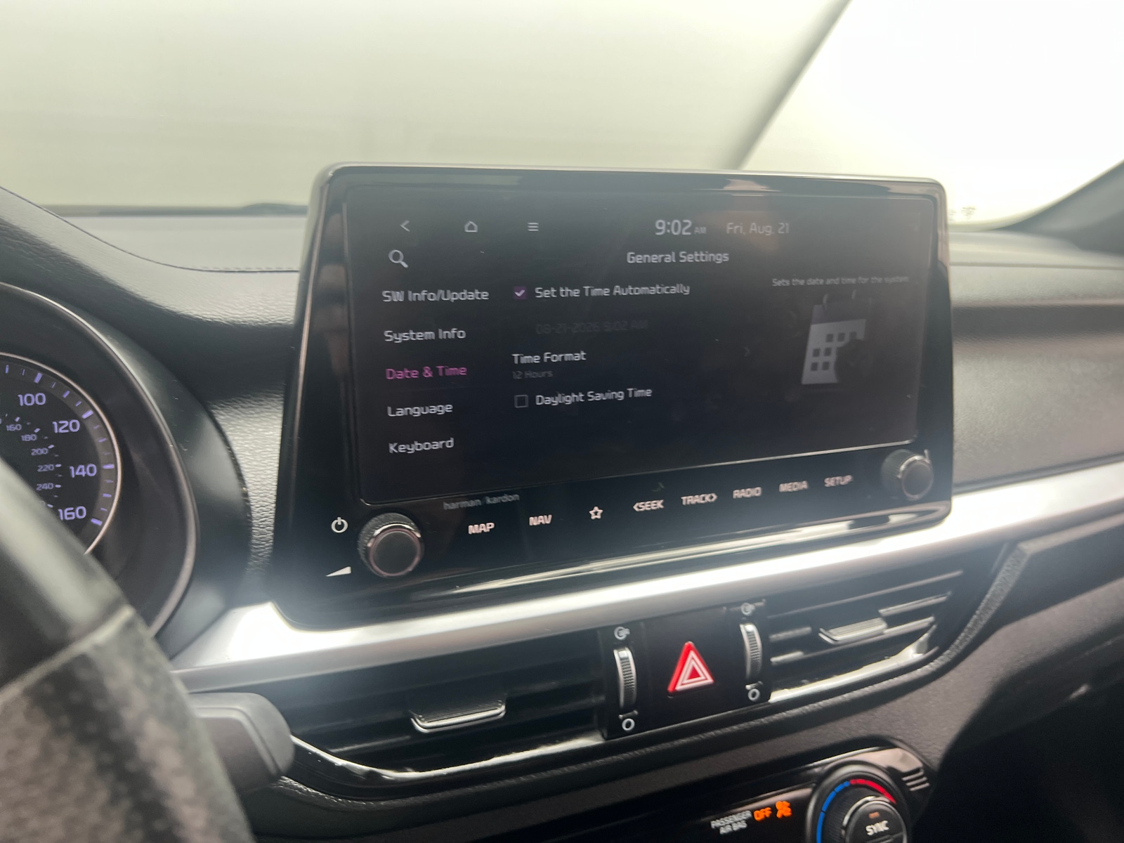 Thumbnail: 2024 Kia Forte - 3
