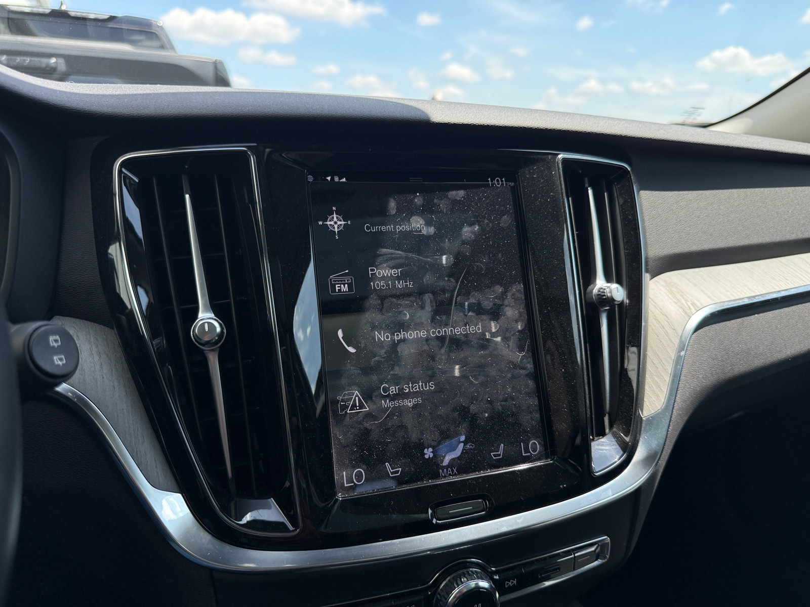 Thumbnail: 2021 Volvo V60 - 4