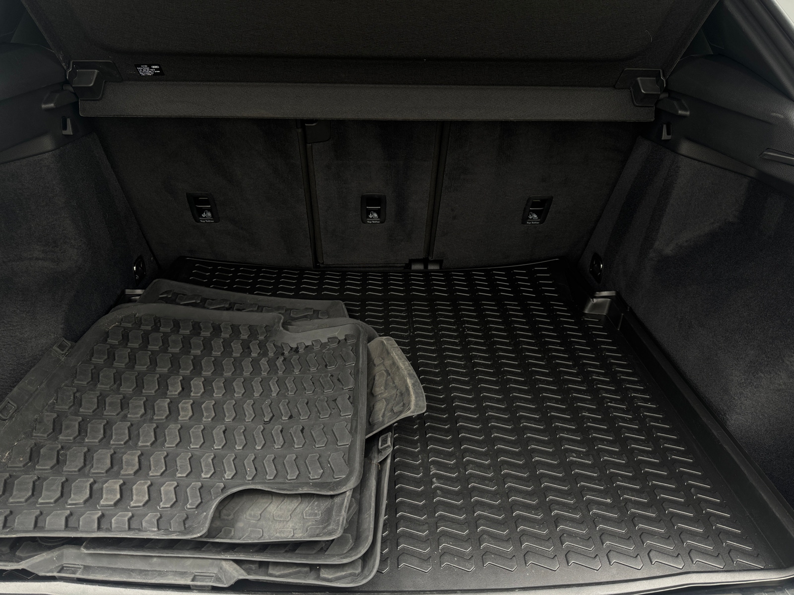 Thumbnail: 2024 Audi Q3 - 6