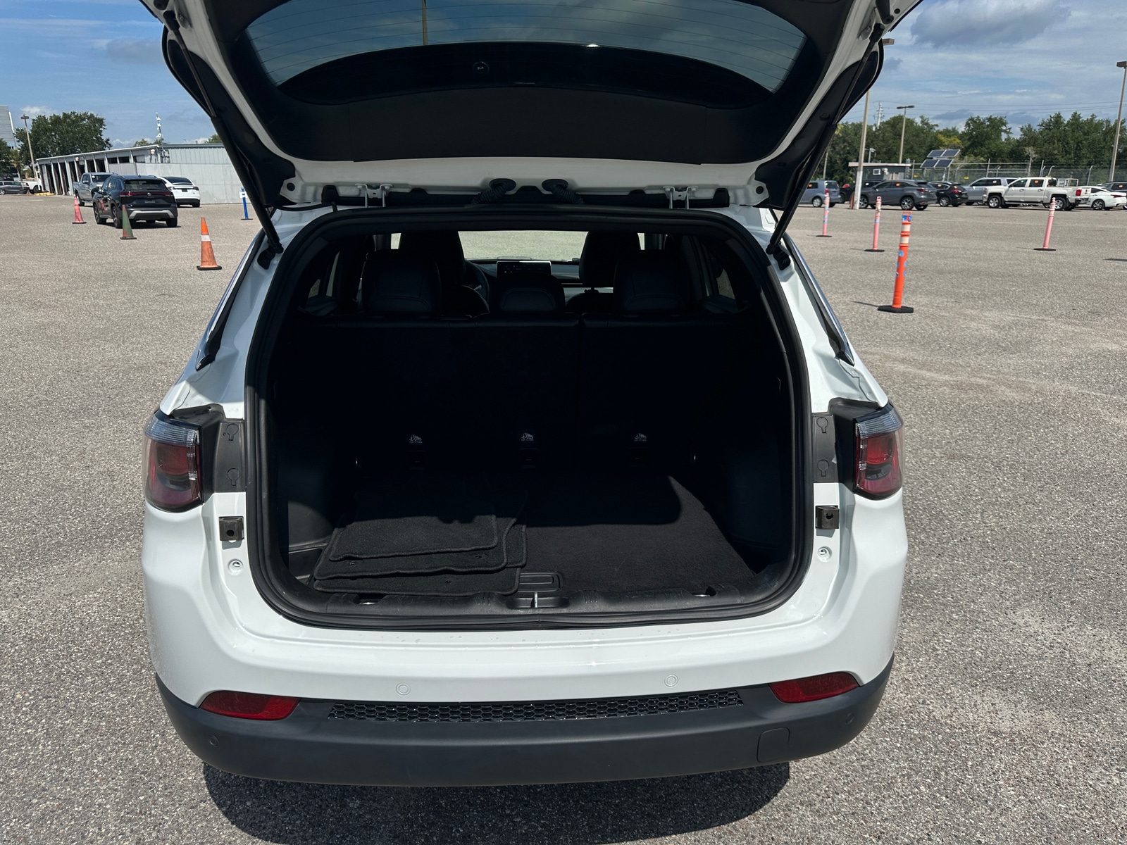 Thumbnail: 2025 Jeep Compass - 6