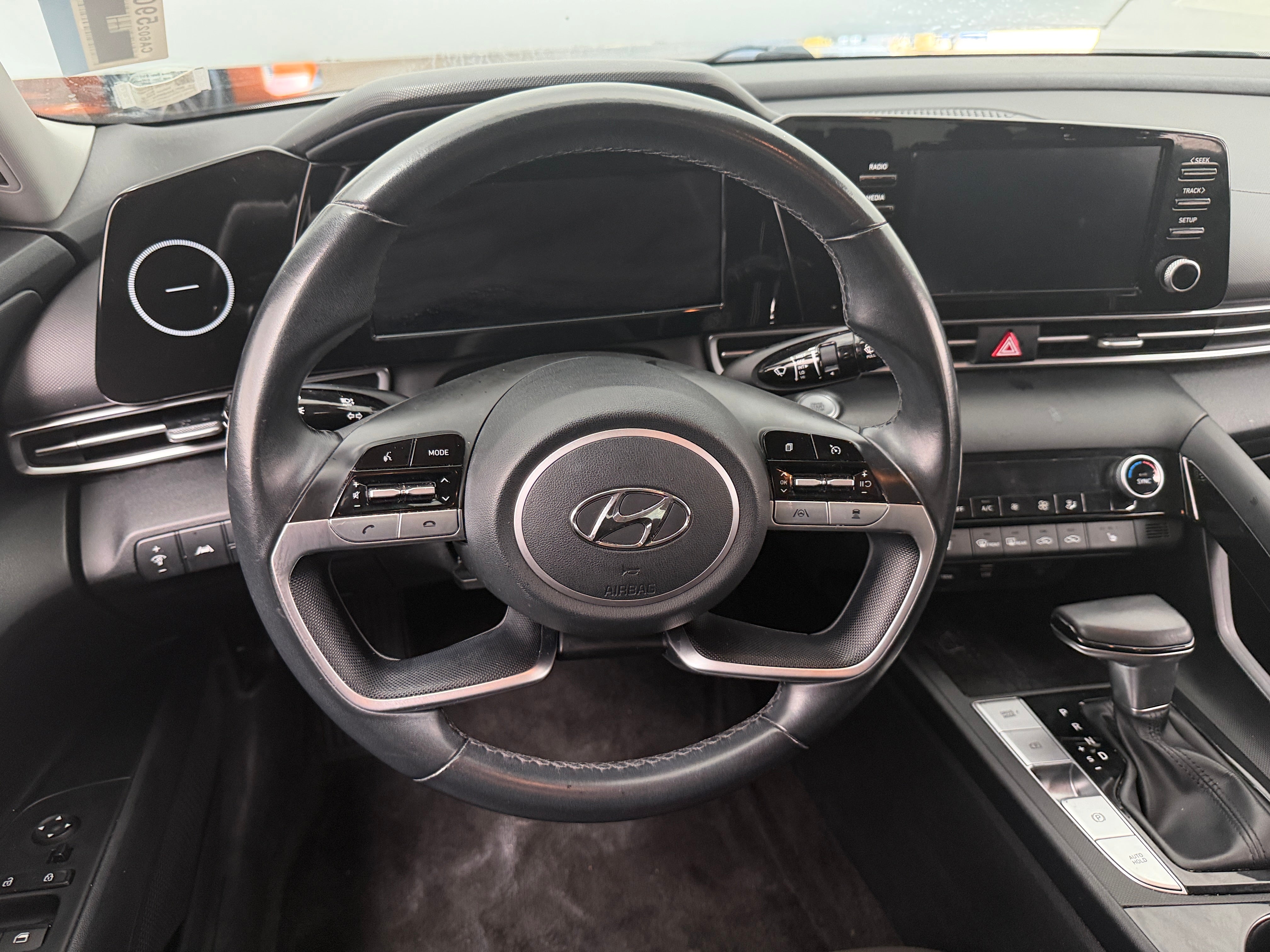 2021 Hyundai Elantra SEL - Photo 5