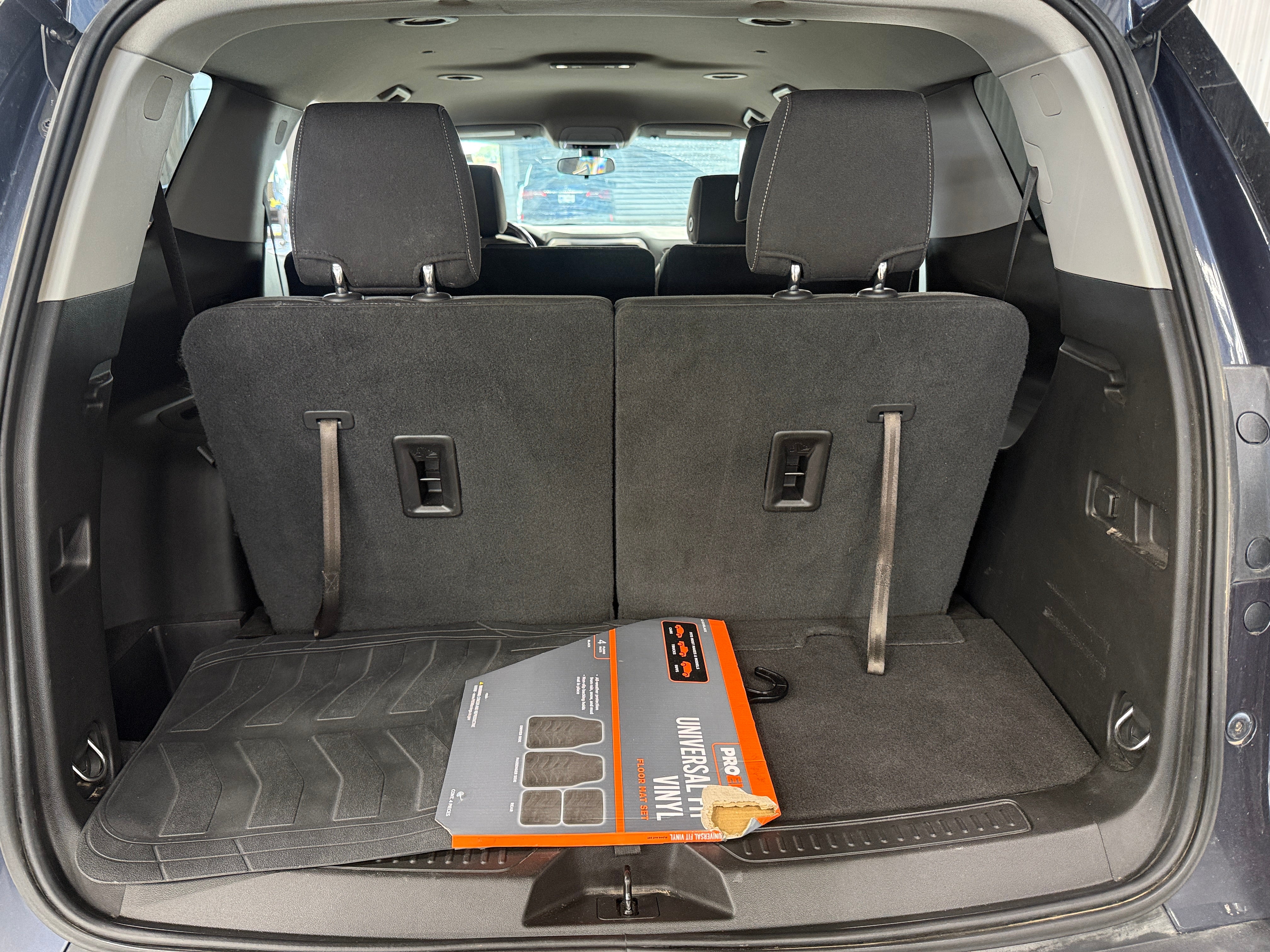 Used 2019 GMC Acadia SLE-1 with VIN 1GKKNRLA4KZ234745 for sale in Pewaukee, WI