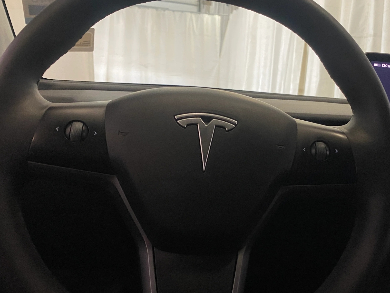 Thumbnail: 2022 Tesla Model Y - 4