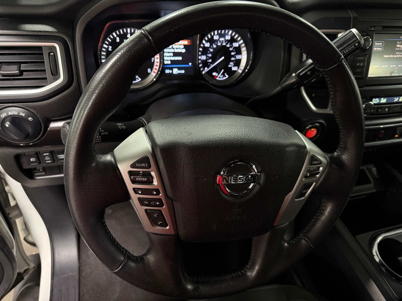 Thumbnail: 2019 Nissan Titan - 5
