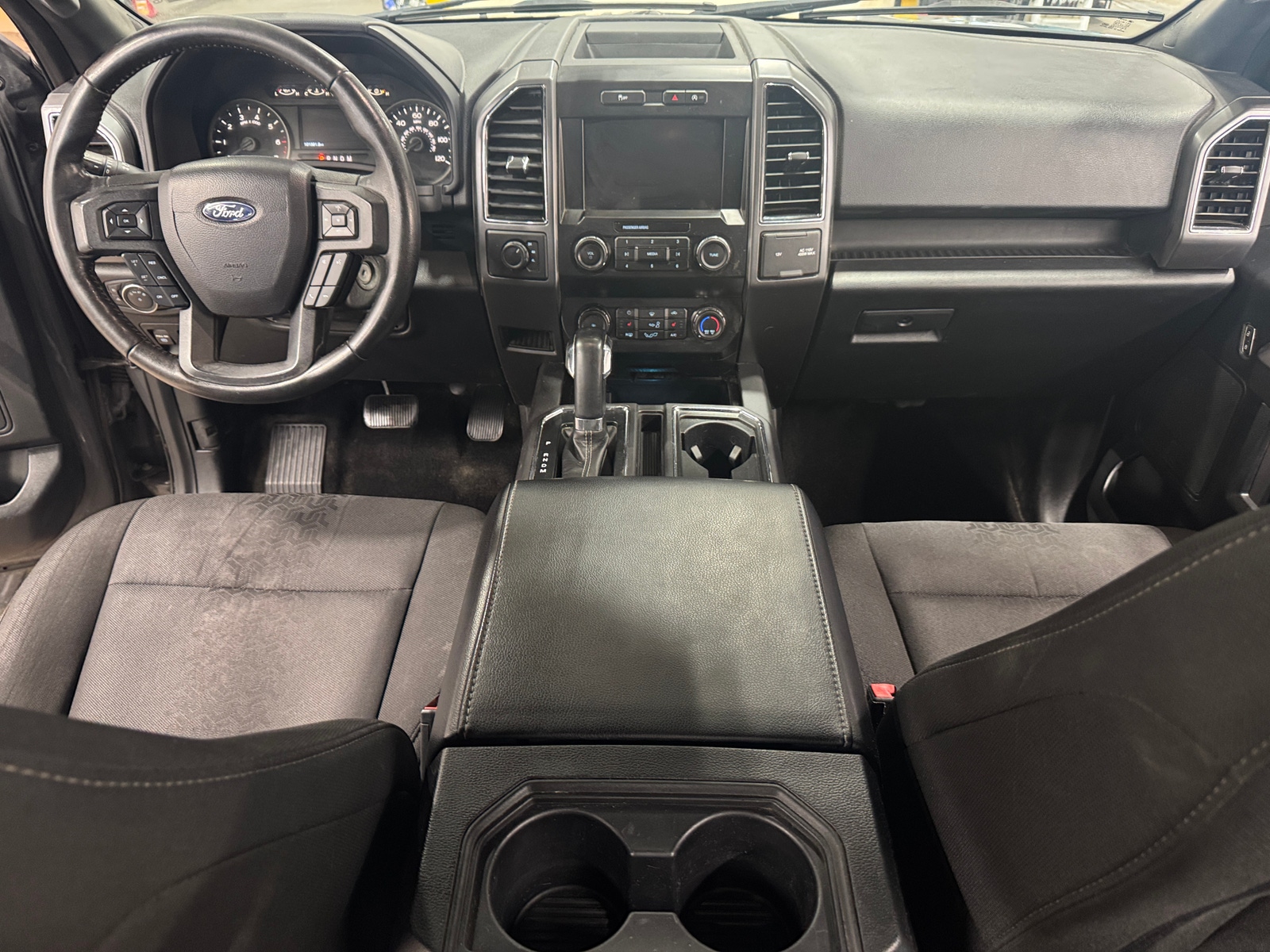 Thumbnail: 2020 Ford Econoline - 3
