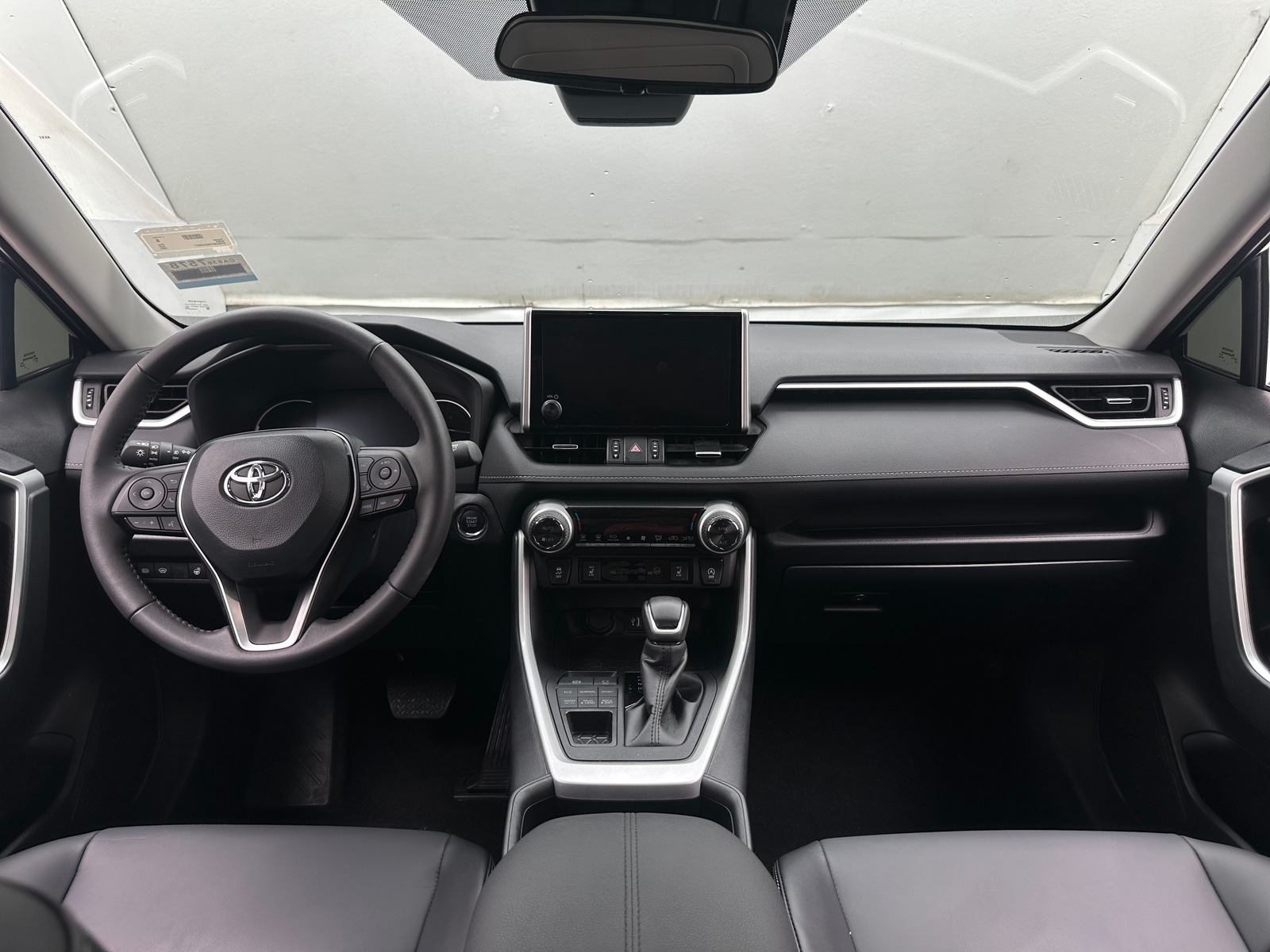 Thumbnail: 2025 Toyota RAV4 - 2