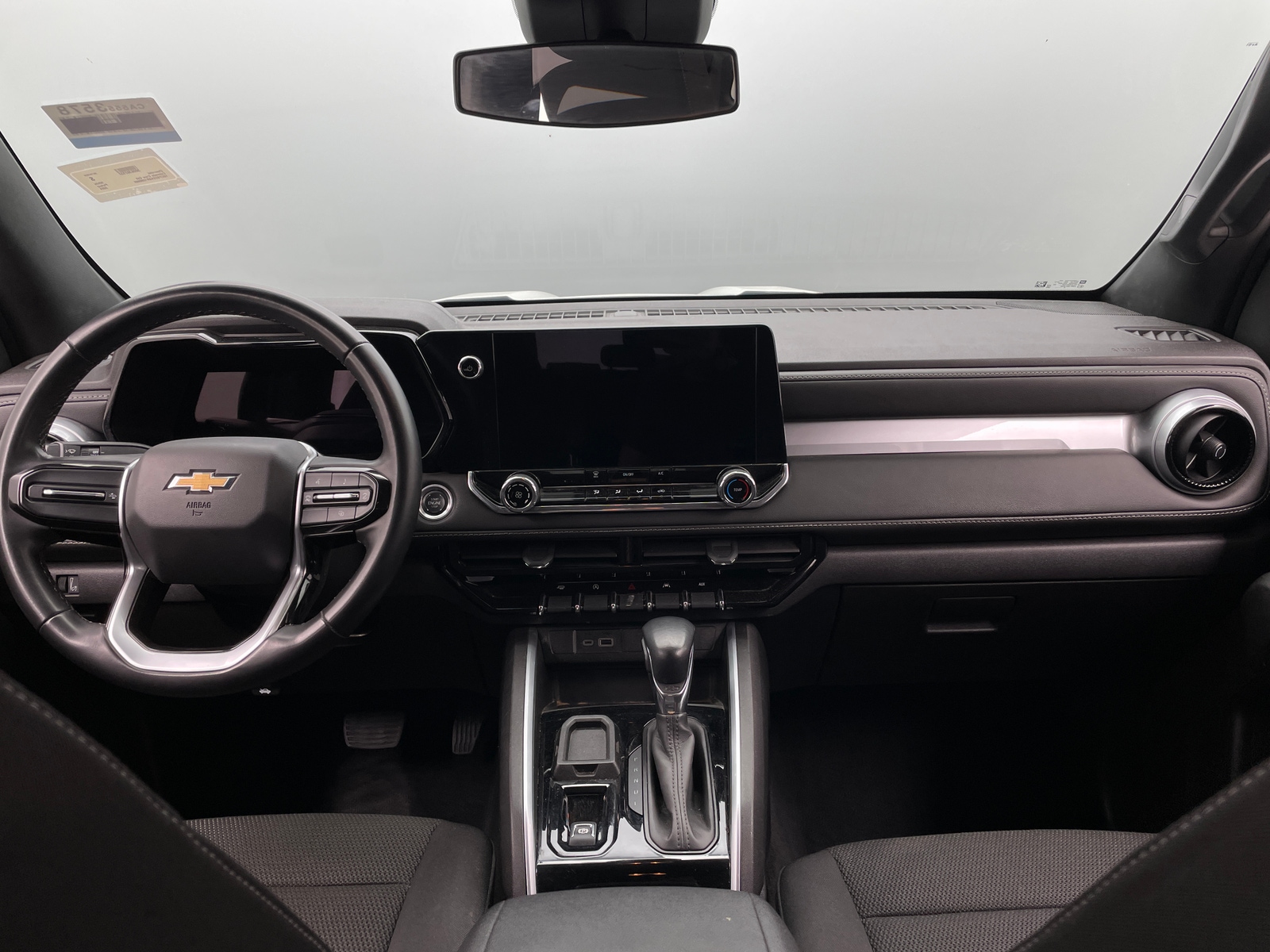 Thumbnail: 2024 Chevrolet Colorado - 3