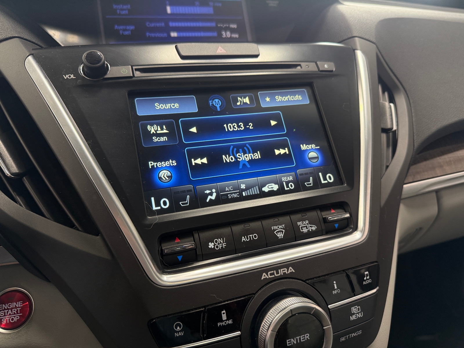 Thumbnail: 2017 Acura MDX - 3