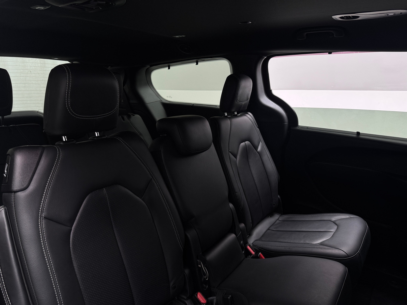 Thumbnail: 2020 Chrysler Pacifica - 5