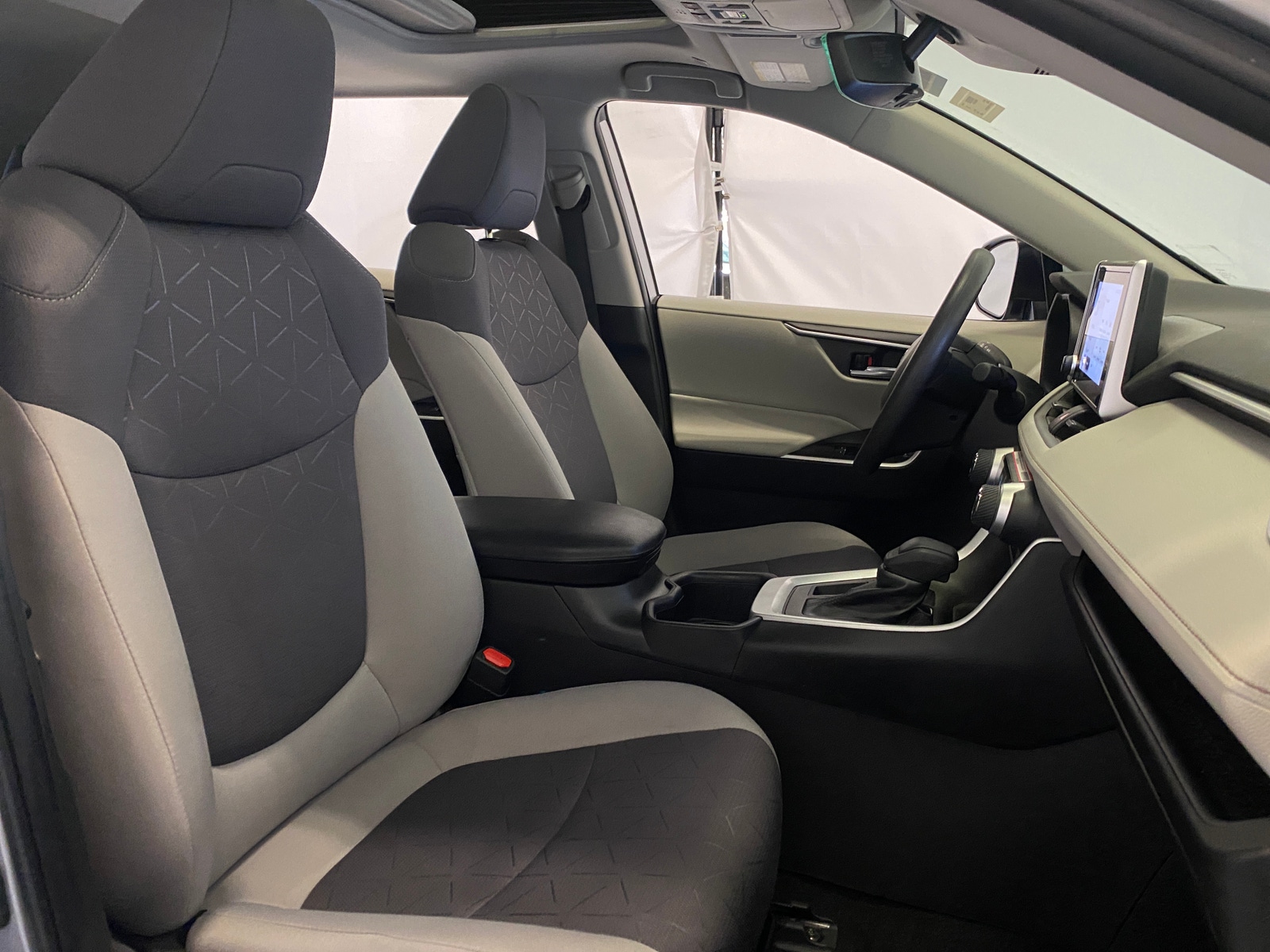 Thumbnail: 2024 Toyota RAV4 - 2