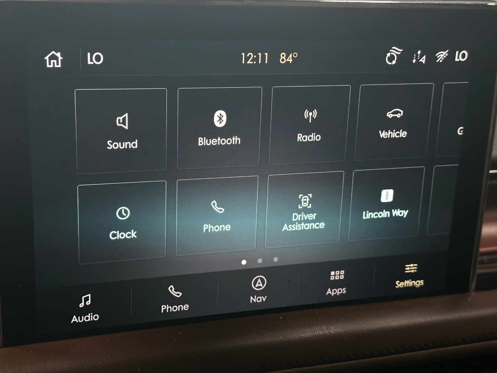Thumbnail: 2022 Lincoln Aviator - 3