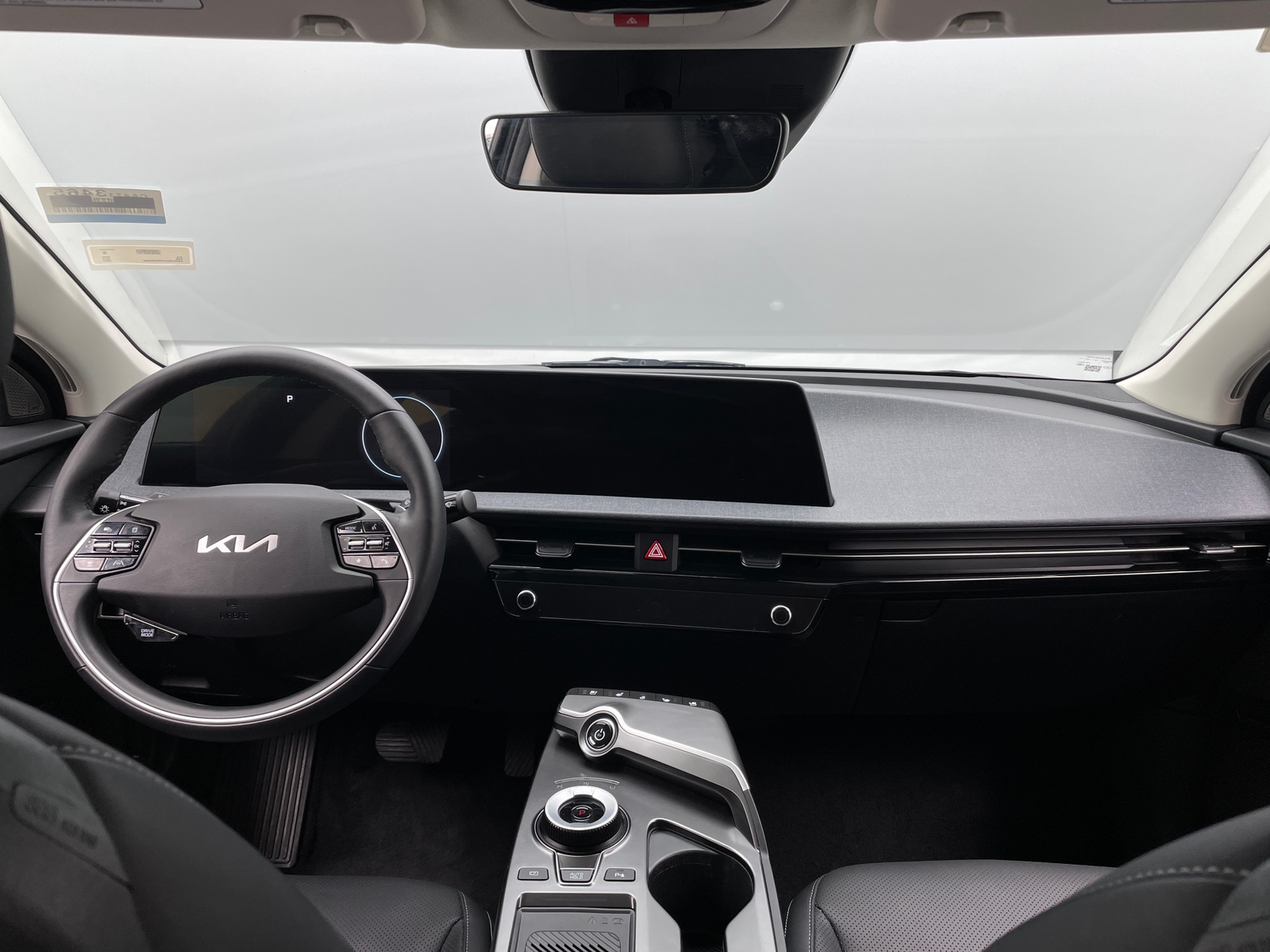 Thumbnail: 2024 Kia EV6 - 2