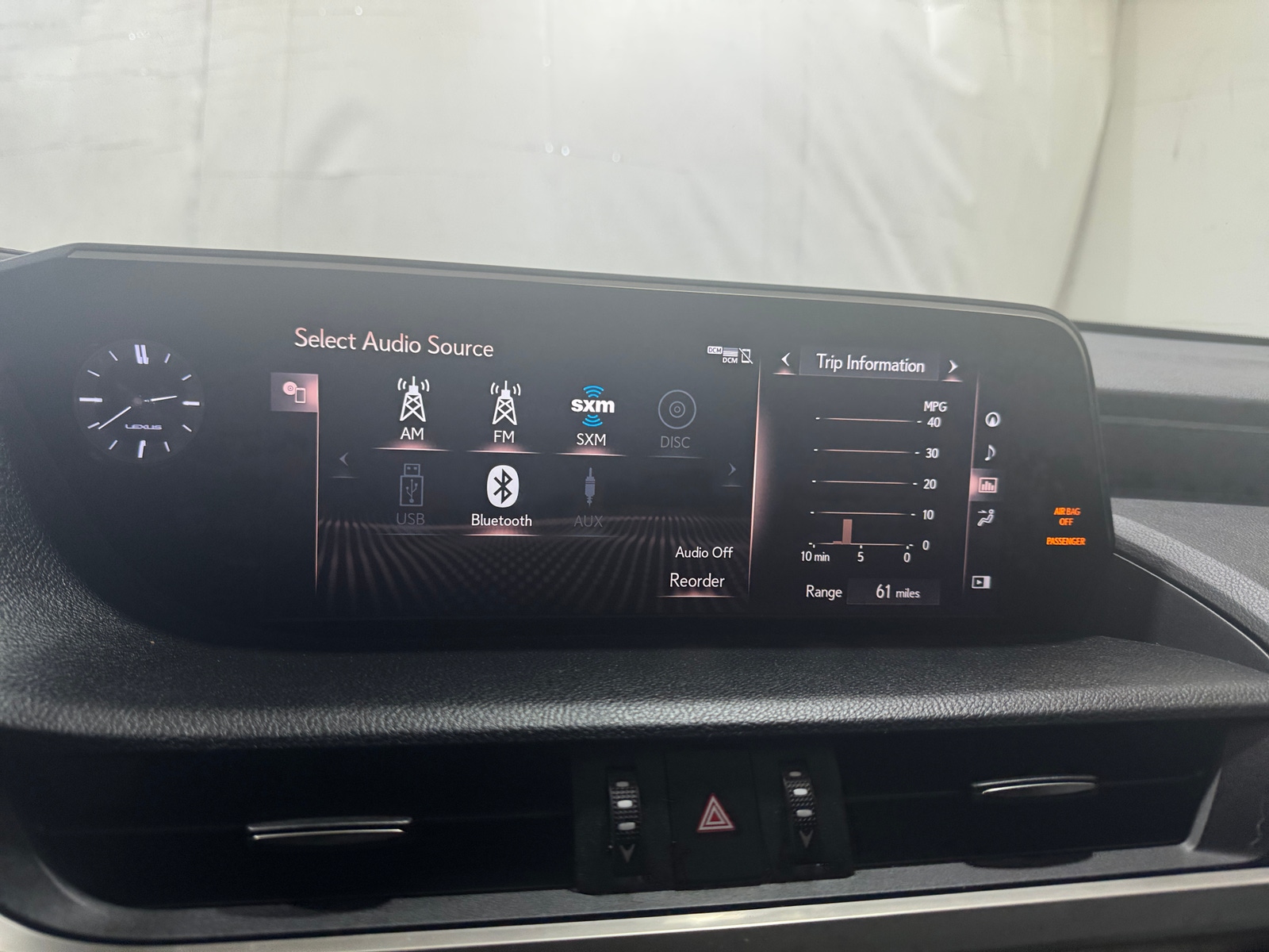 Thumbnail: 2021 Lexus ES - 3